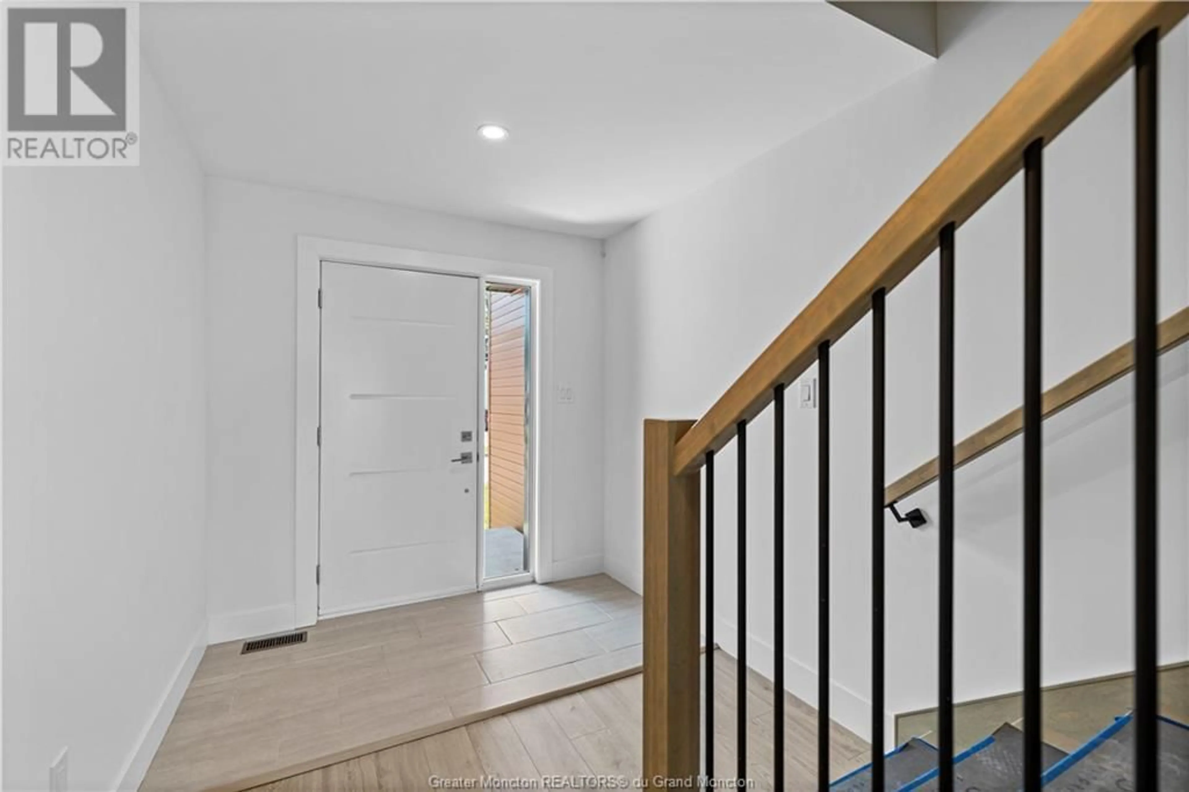 Indoor entryway for 202 Dickey BLVD, Riverview New Brunswick E1B0V2