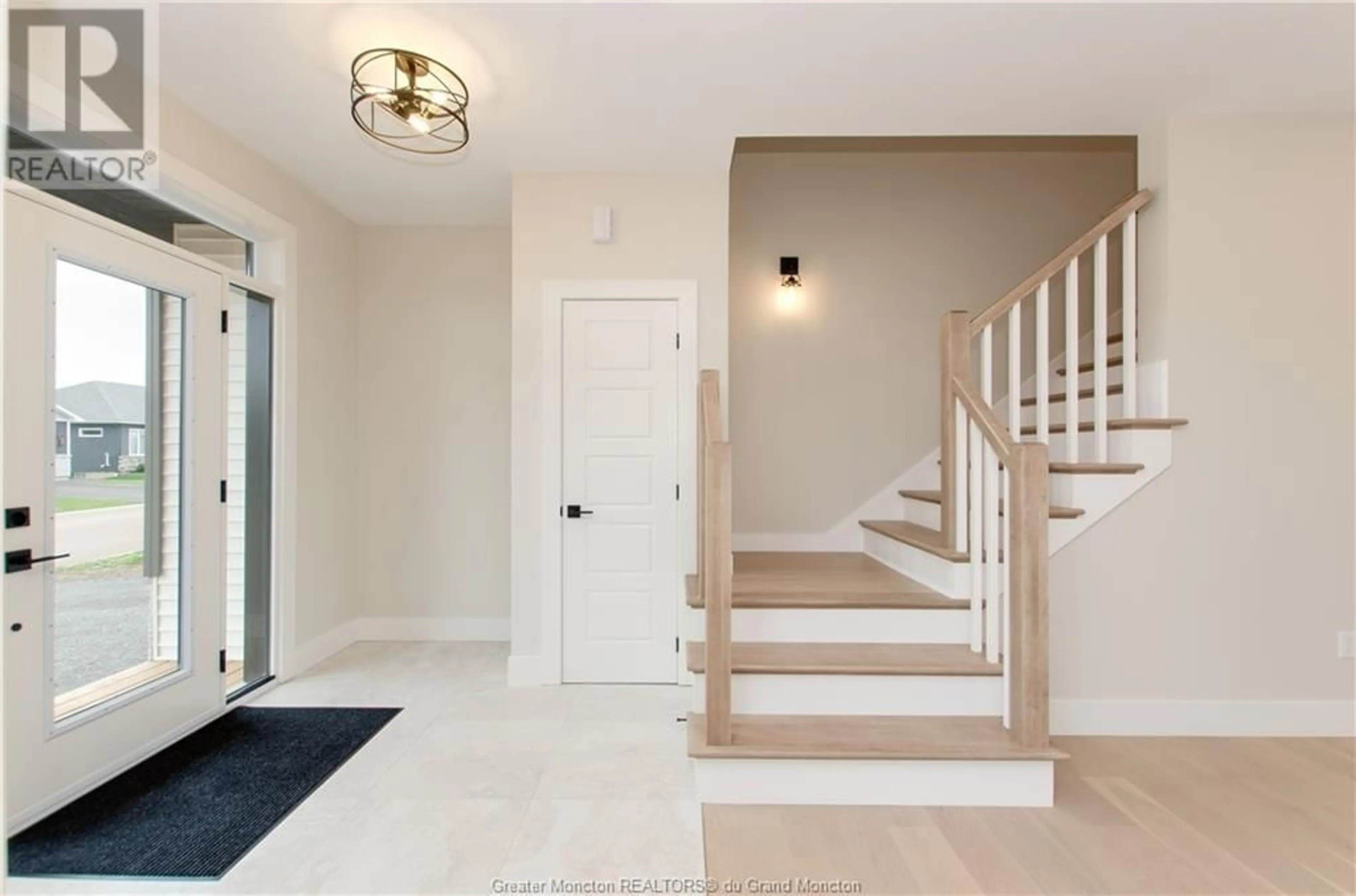 Indoor entryway for 9 Balfour CRT, Moncton New Brunswick E1G0P2