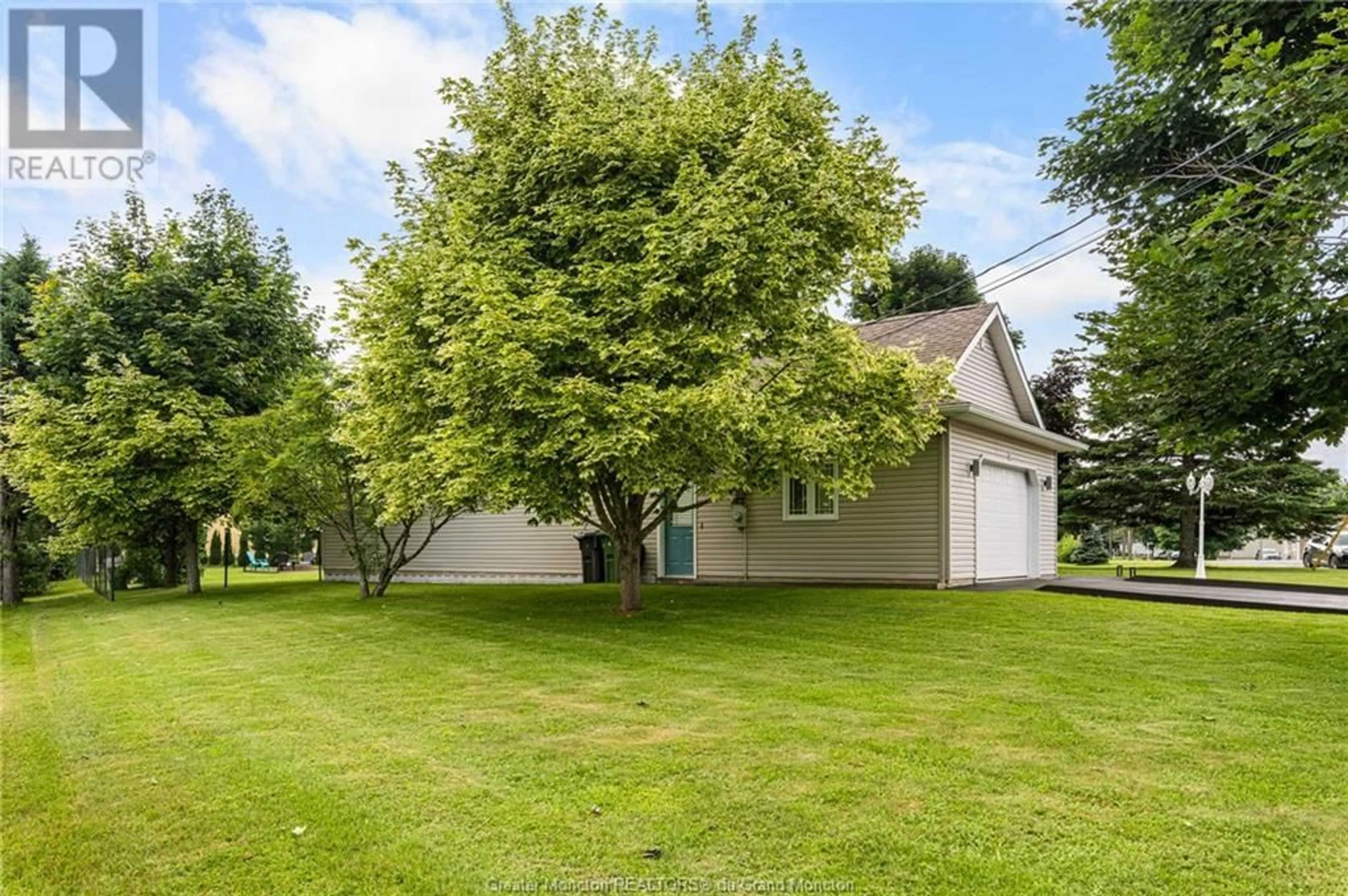 Frontside or backside of a home for 74 Cap ST, Saint-Louis-de-Kent New Brunswick E4X1C1