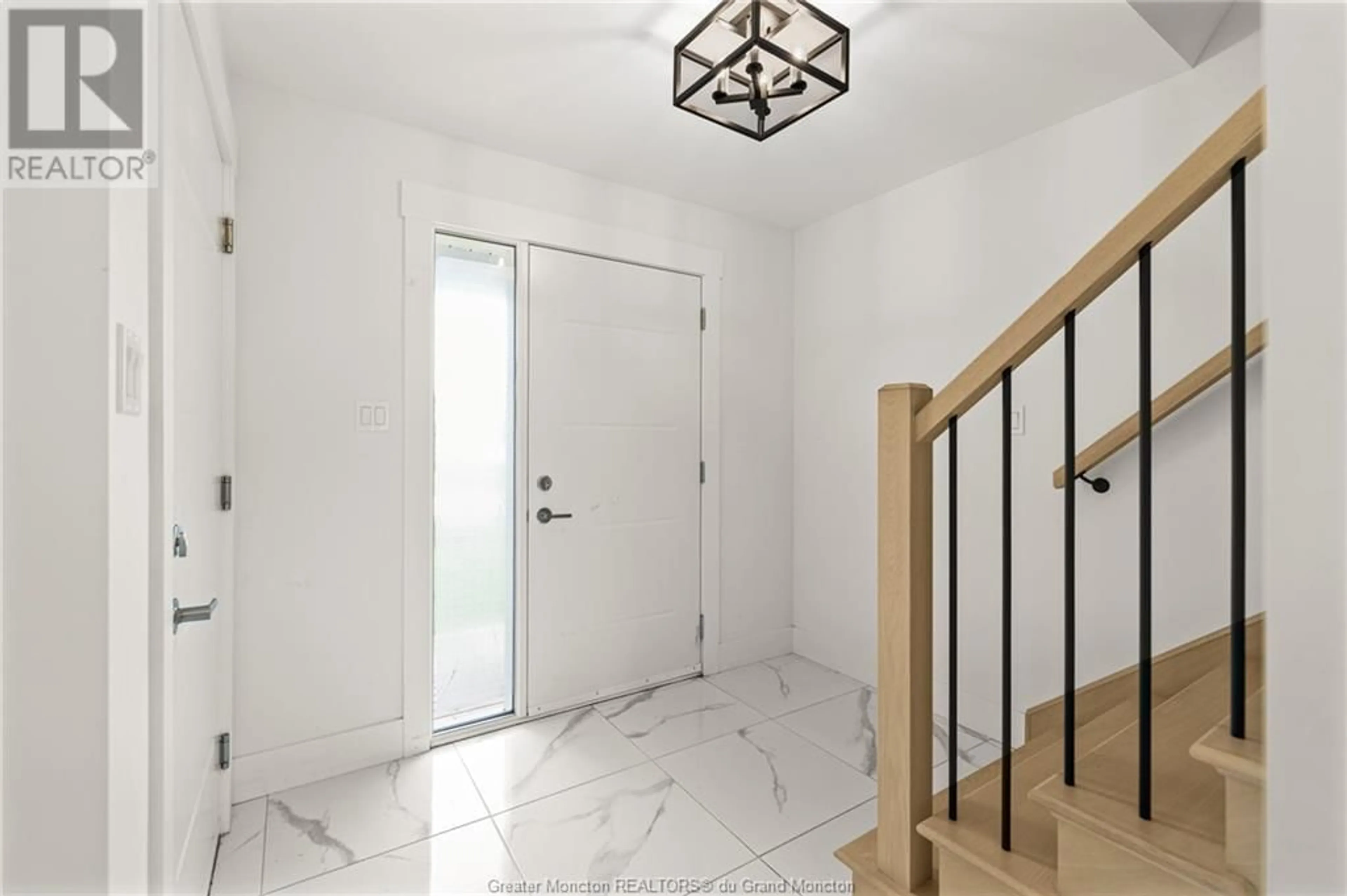 Indoor foyer for 44 Satleville CRES, Riverview New Brunswick E1B0W2