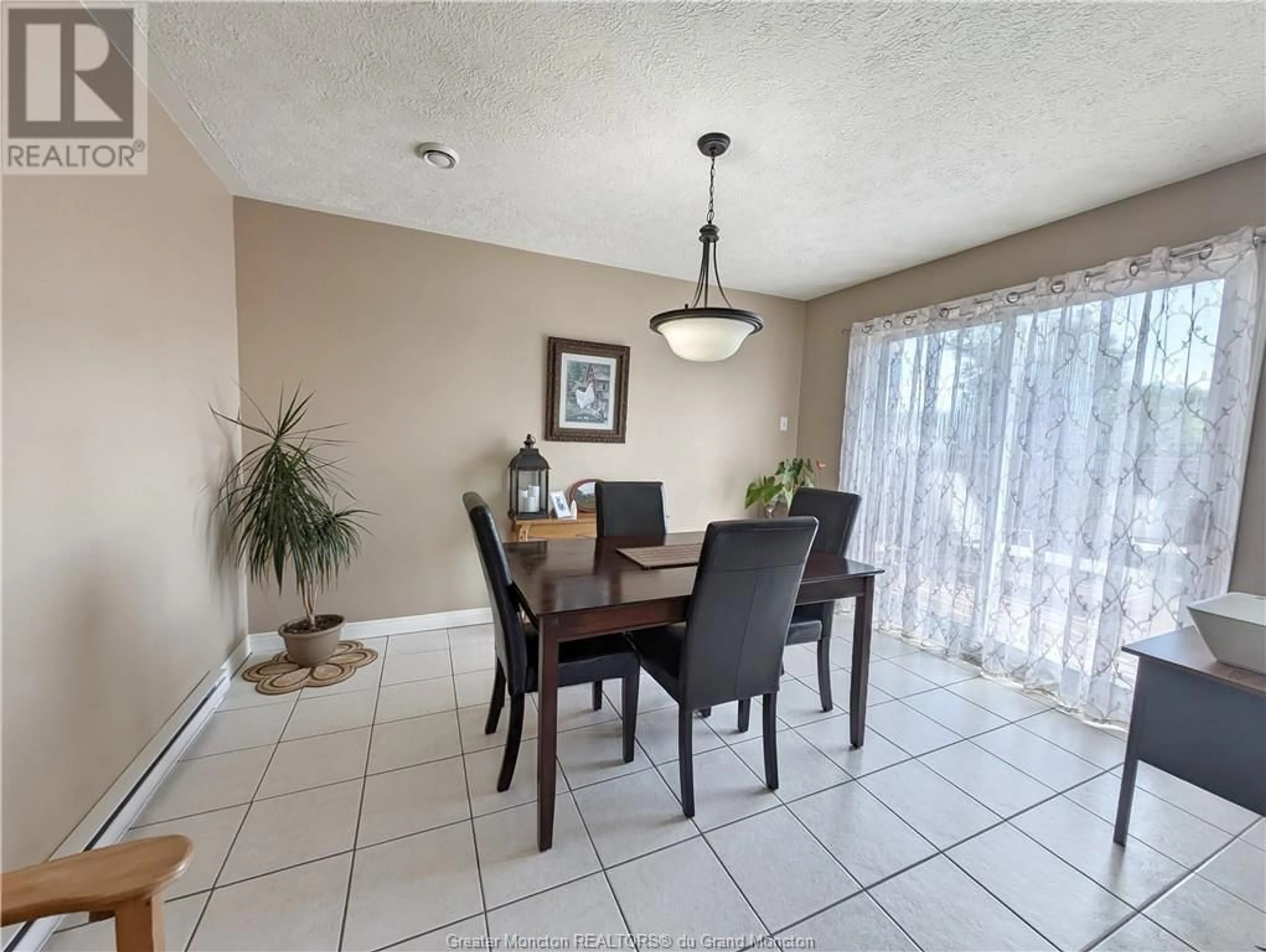 Dining room, wood floors, cottage for 272 Boudreau, Tracadie New Brunswick E1X1A2