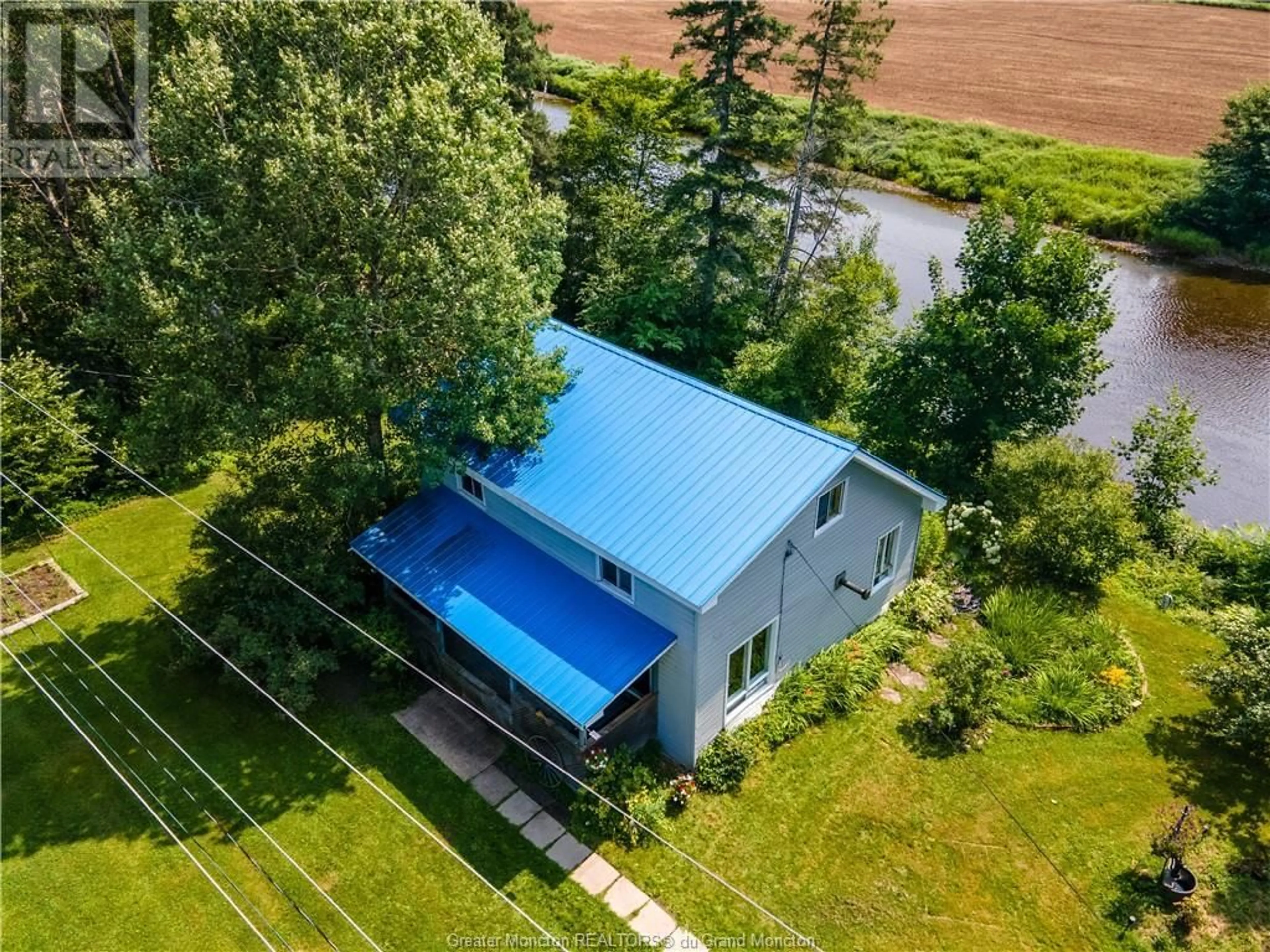 Cottage for 3382 Route 106, Salisbury New Brunswick E4J3H3