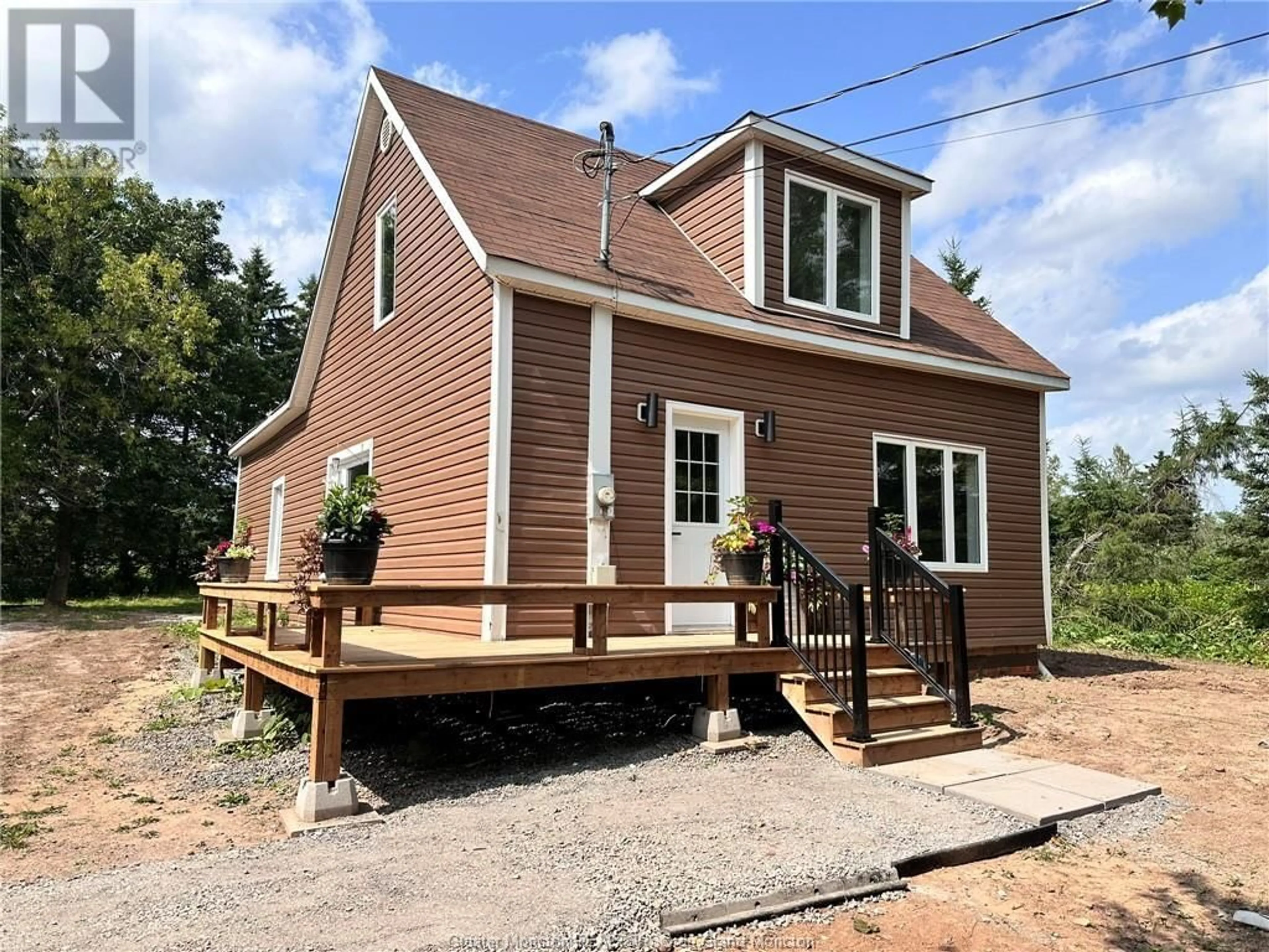 Home with vinyl exterior material for 3313 Main ST, Salisbury New Brunswick E4J2L2