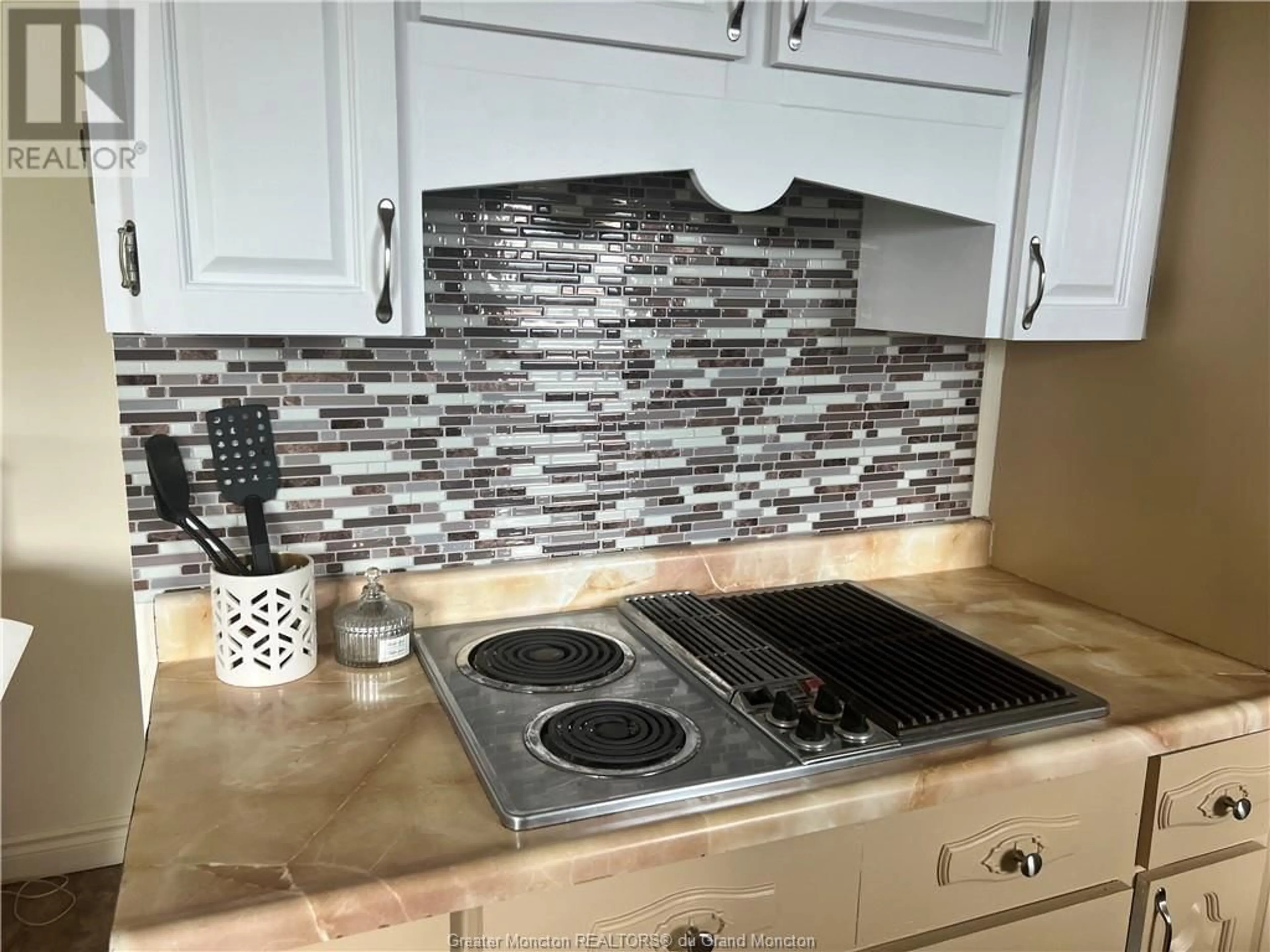 Contemporary kitchen, ceramic floors, cottage for 3139 Route 160, Bois-Gagnon New Brunswick E8M1A3