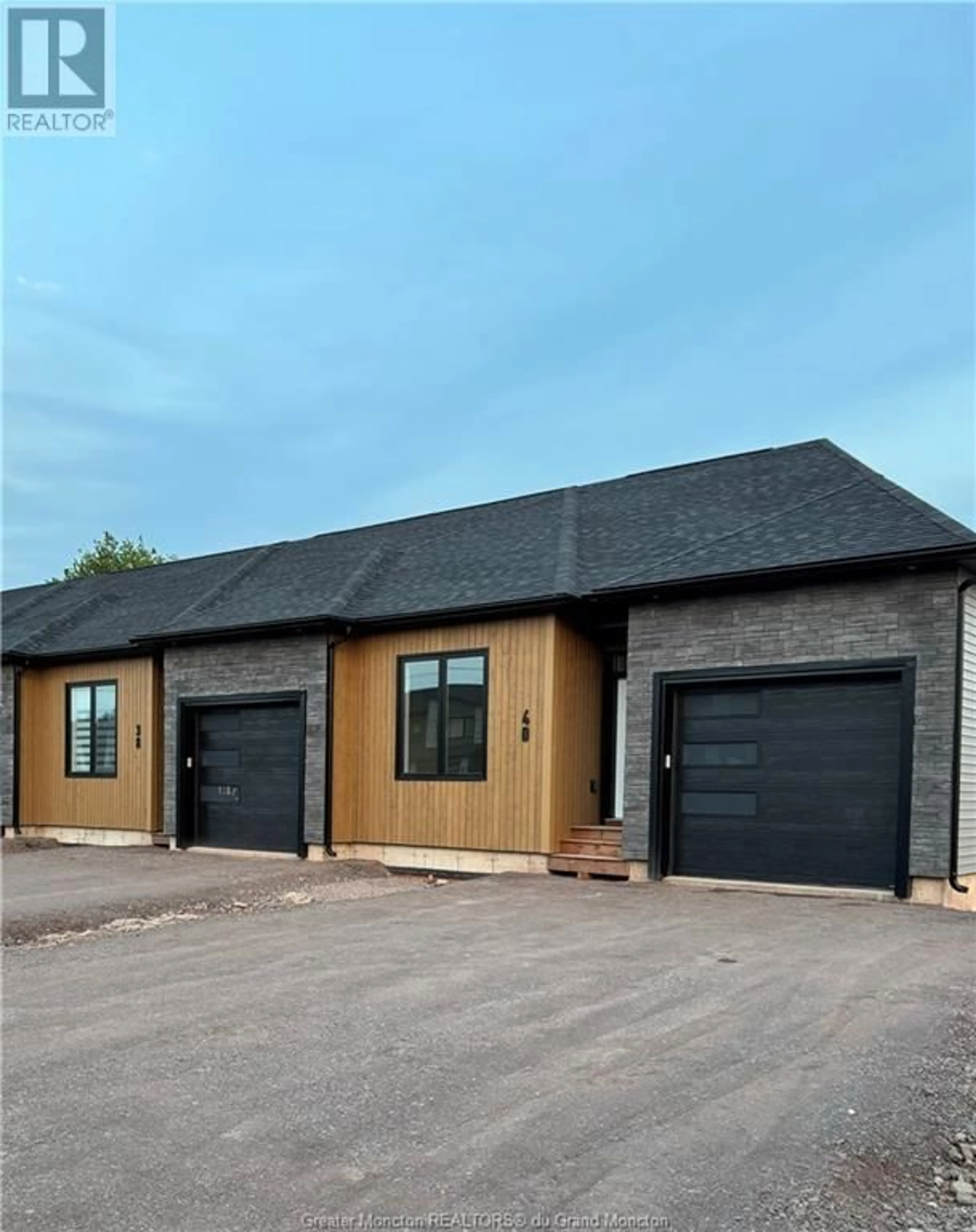 Indoor garage for 40 Vision Court, Dieppe New Brunswick E1K0A8