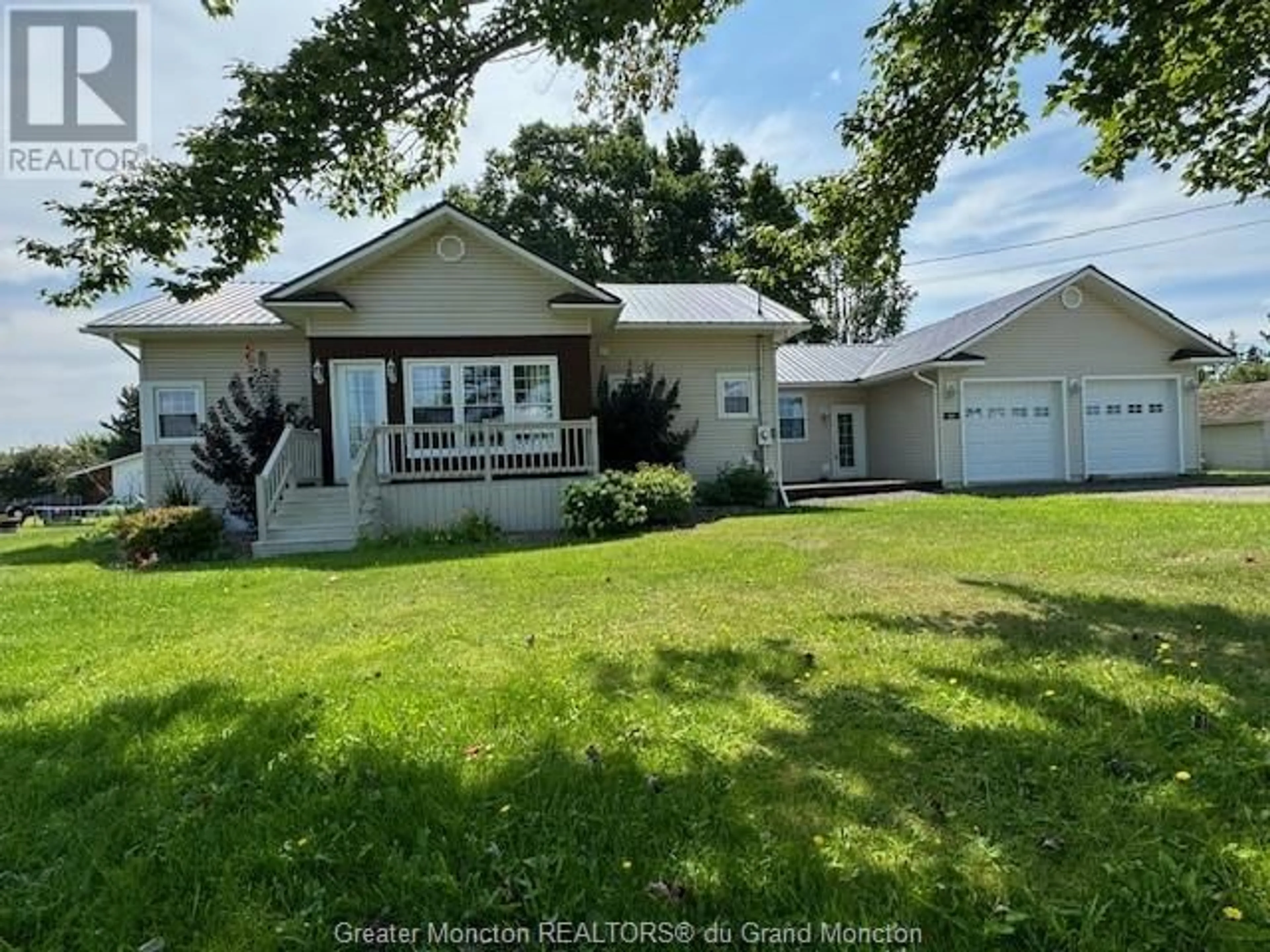 Frontside or backside of a home for 40 Corey Avenue, Petitcodiac New Brunswick E4Z4G5