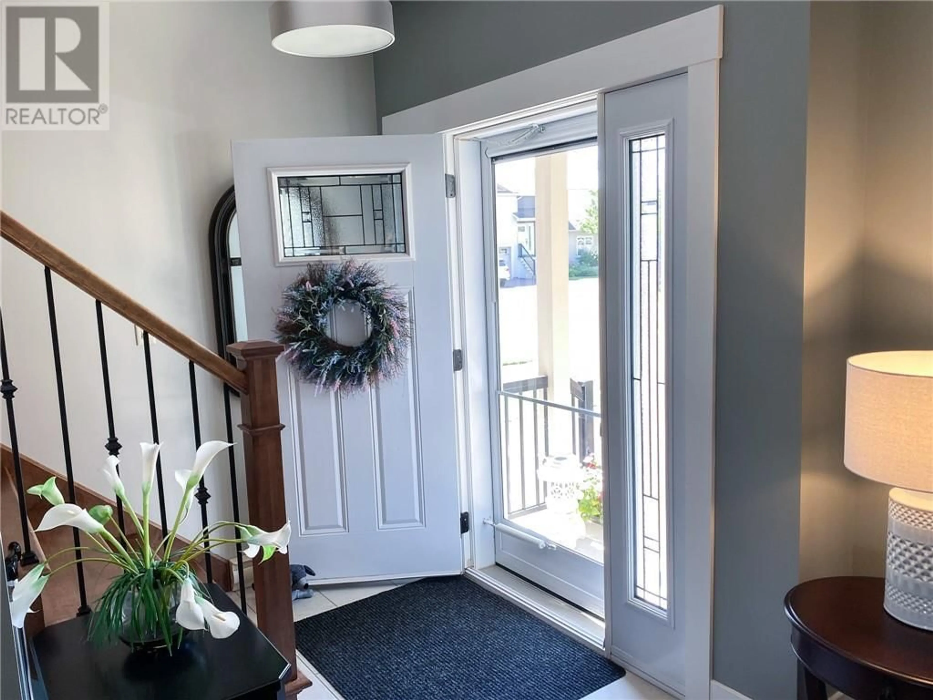 Indoor entryway, wood floors for 32 Perfection Lane, Dieppe New Brunswick E1A0Y7