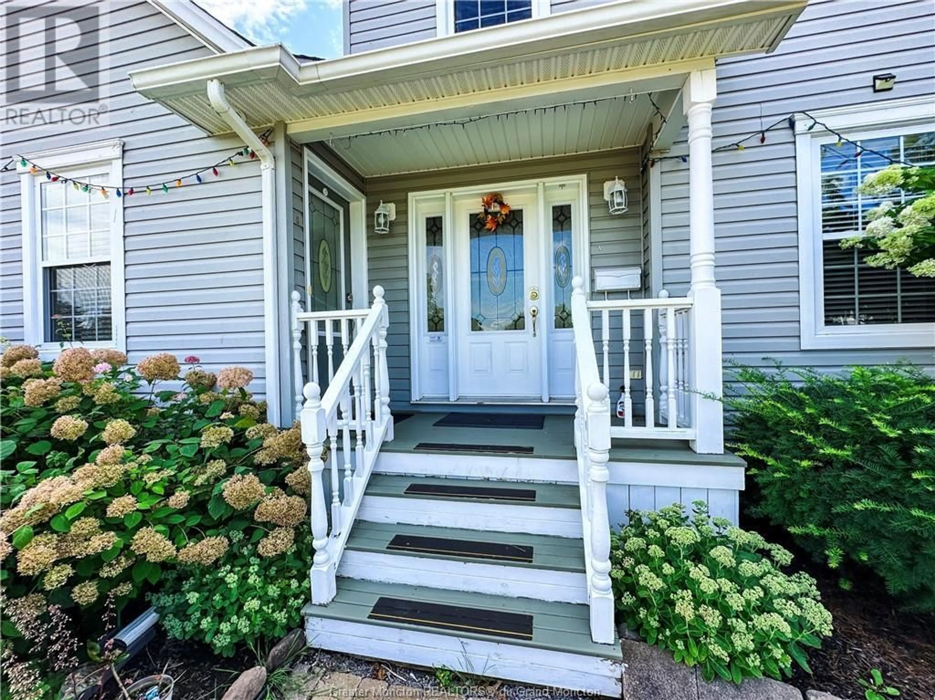 Indoor entryway, wood floors for 64 McAndrew Street, Moncton New Brunswick E1G4Z3