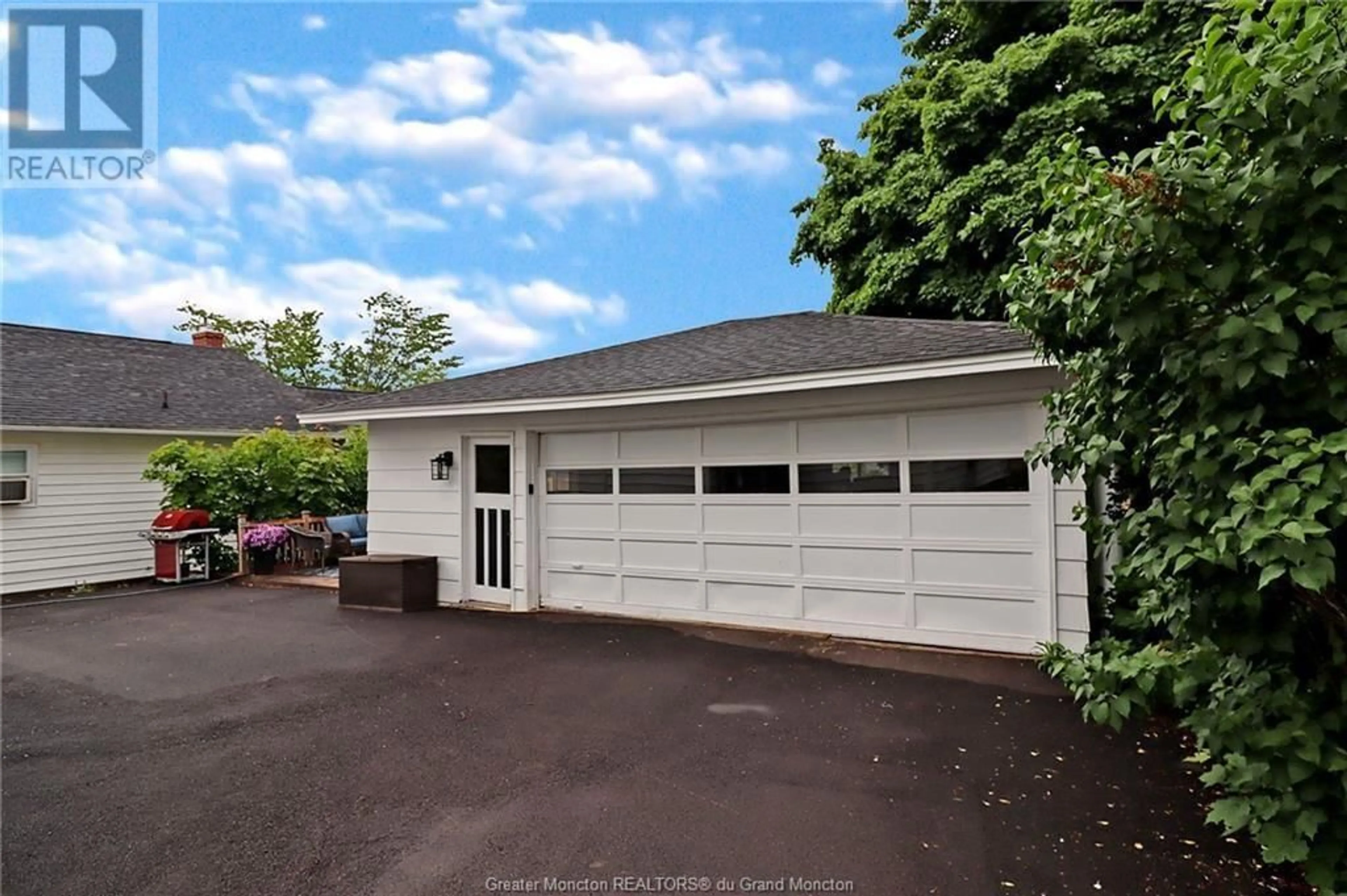 Indoor garage for 169 Jones, Moncton New Brunswick E1C6K1