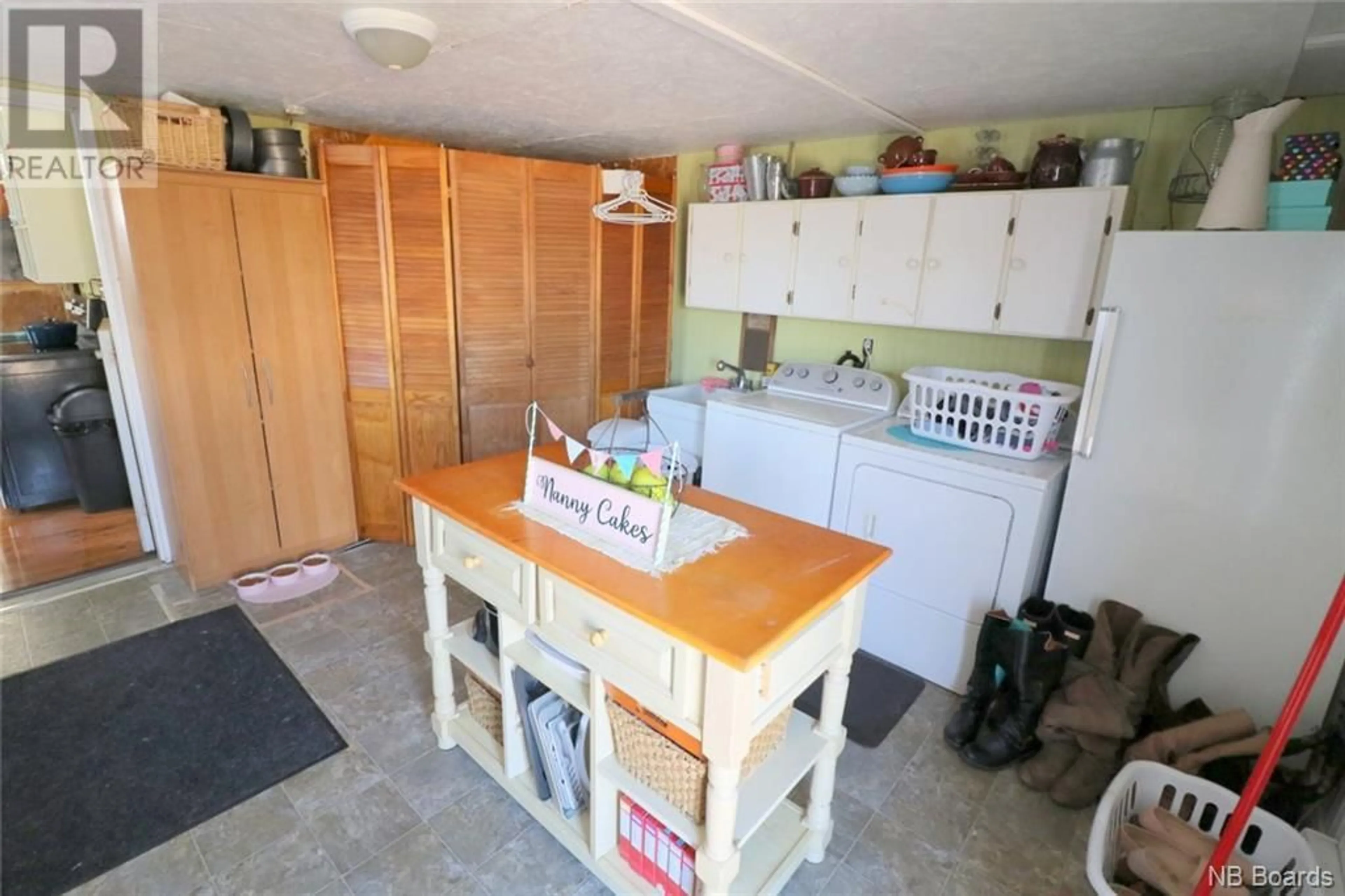 Kitchen, cement floor, cottage for 16 Whistle Road, Grand Manan New Brunswick E5G1B1