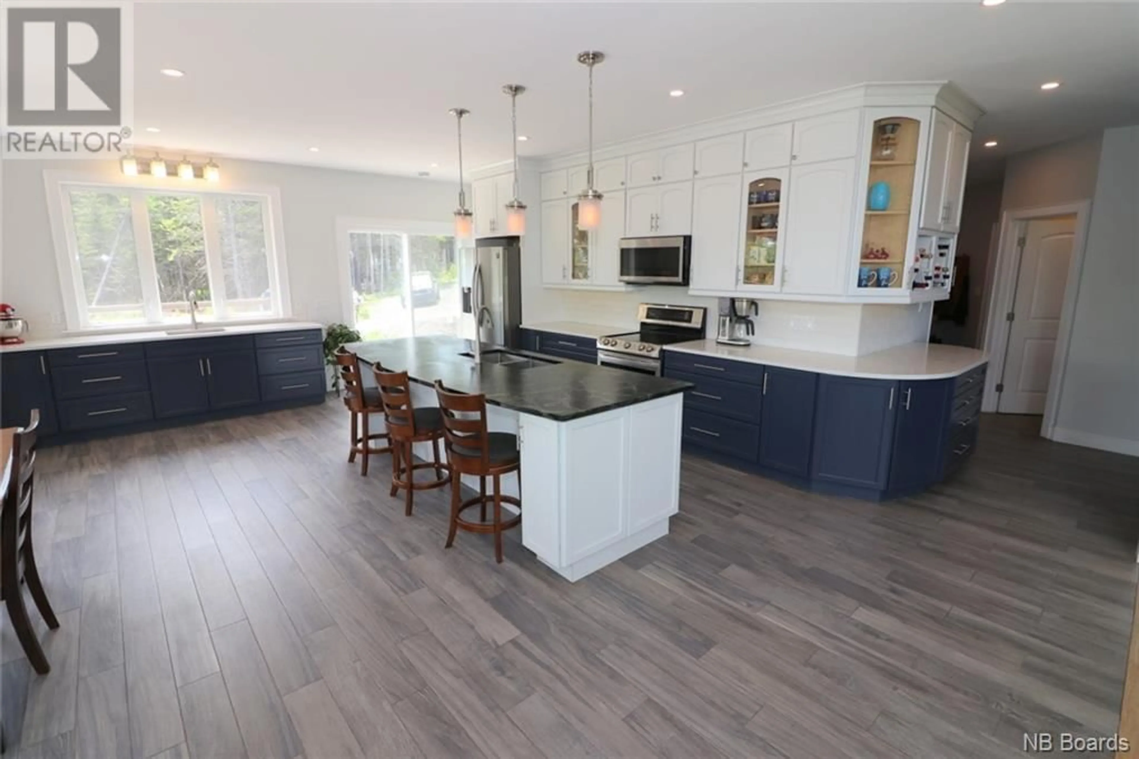 Contemporary kitchen for 55 Bayview Heights, Grand Manan New Brunswick E5G1C1