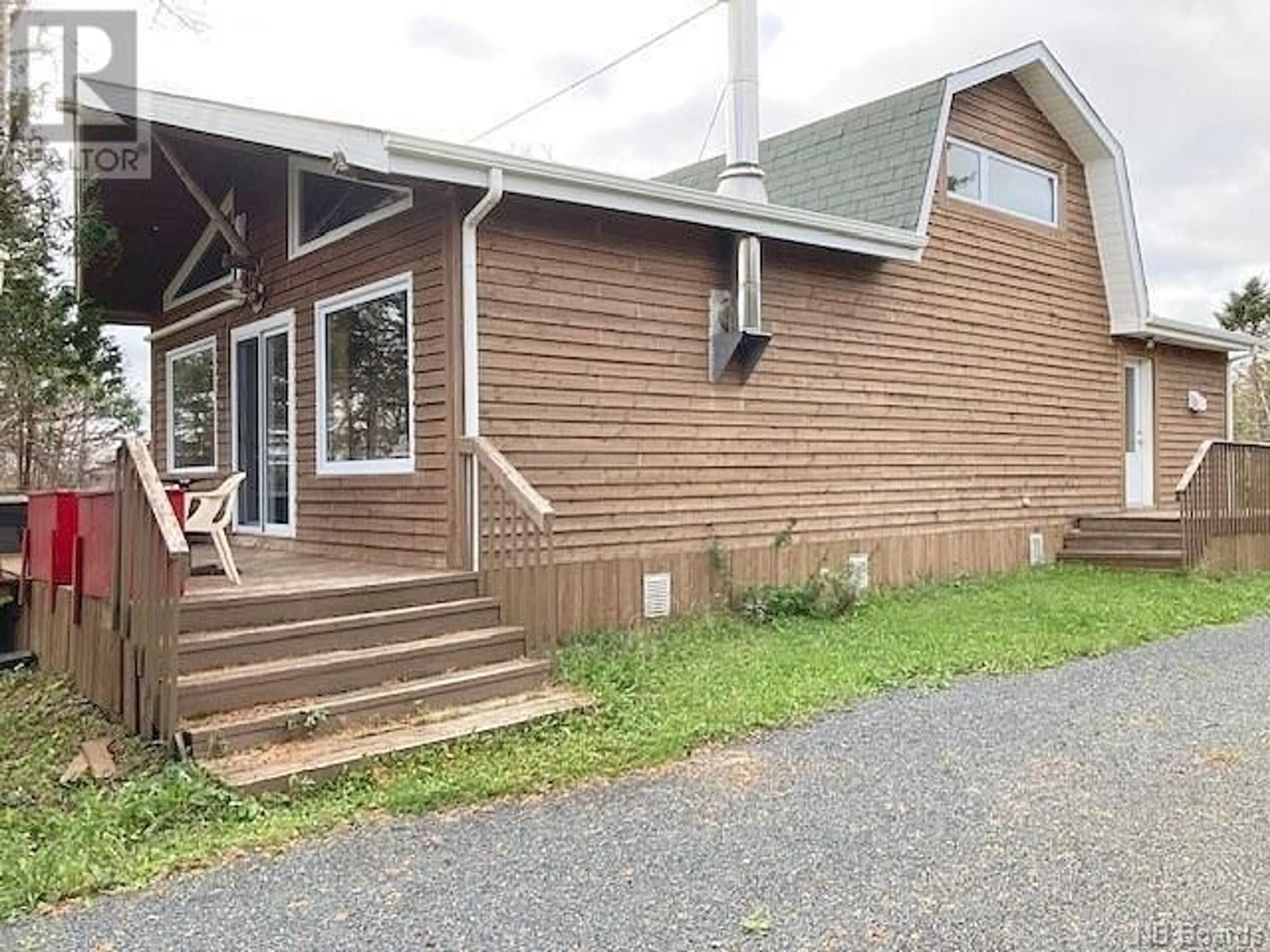 Frontside or backside of a home, the front or back of building for 9 Rue Paulin, Saint-Marie-Saint-Raphaël New Brunswick E8T1T7