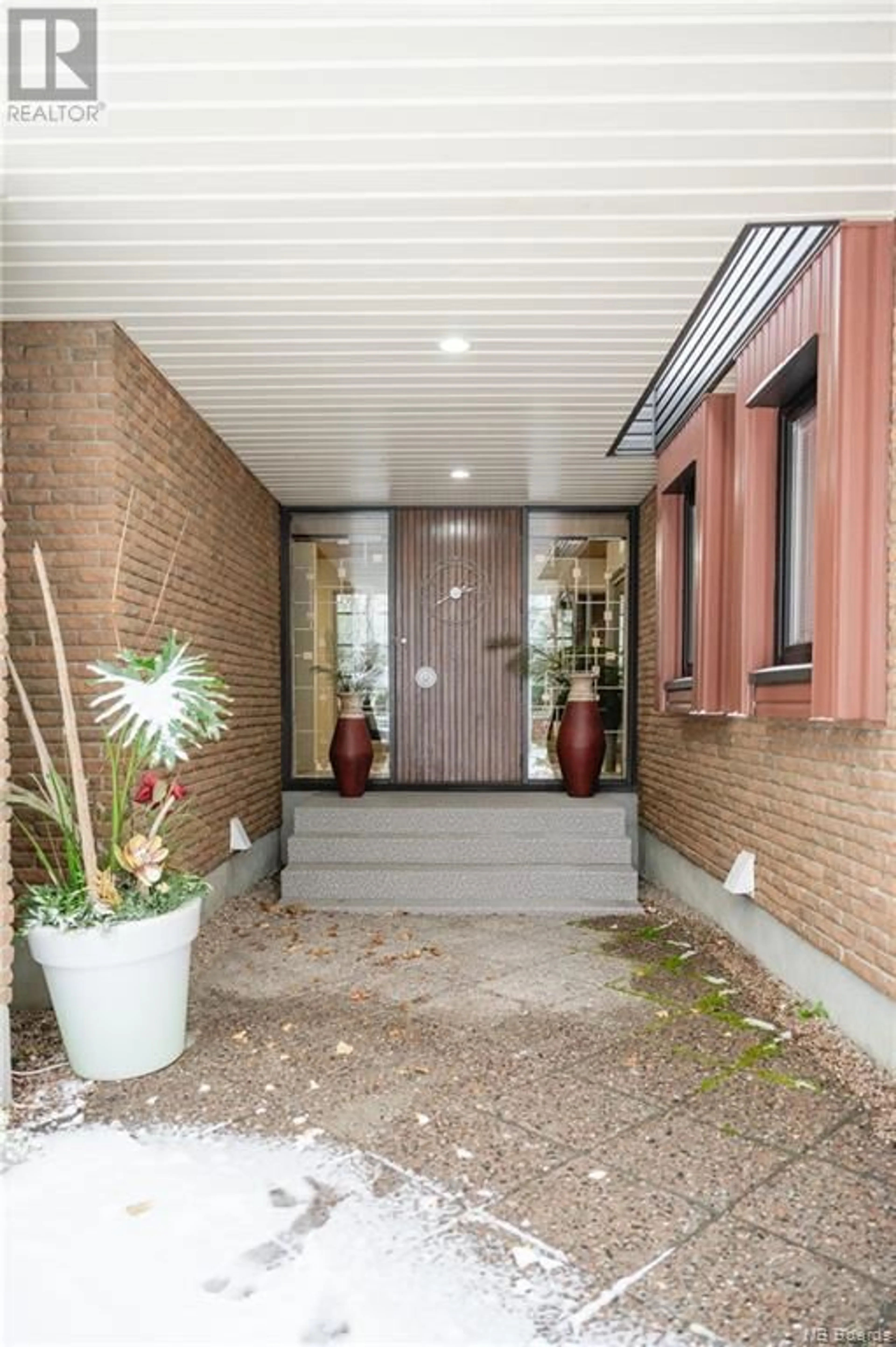 Indoor entryway for 60 Ordonnance Avenue, Edmundston New Brunswick E3V1C5