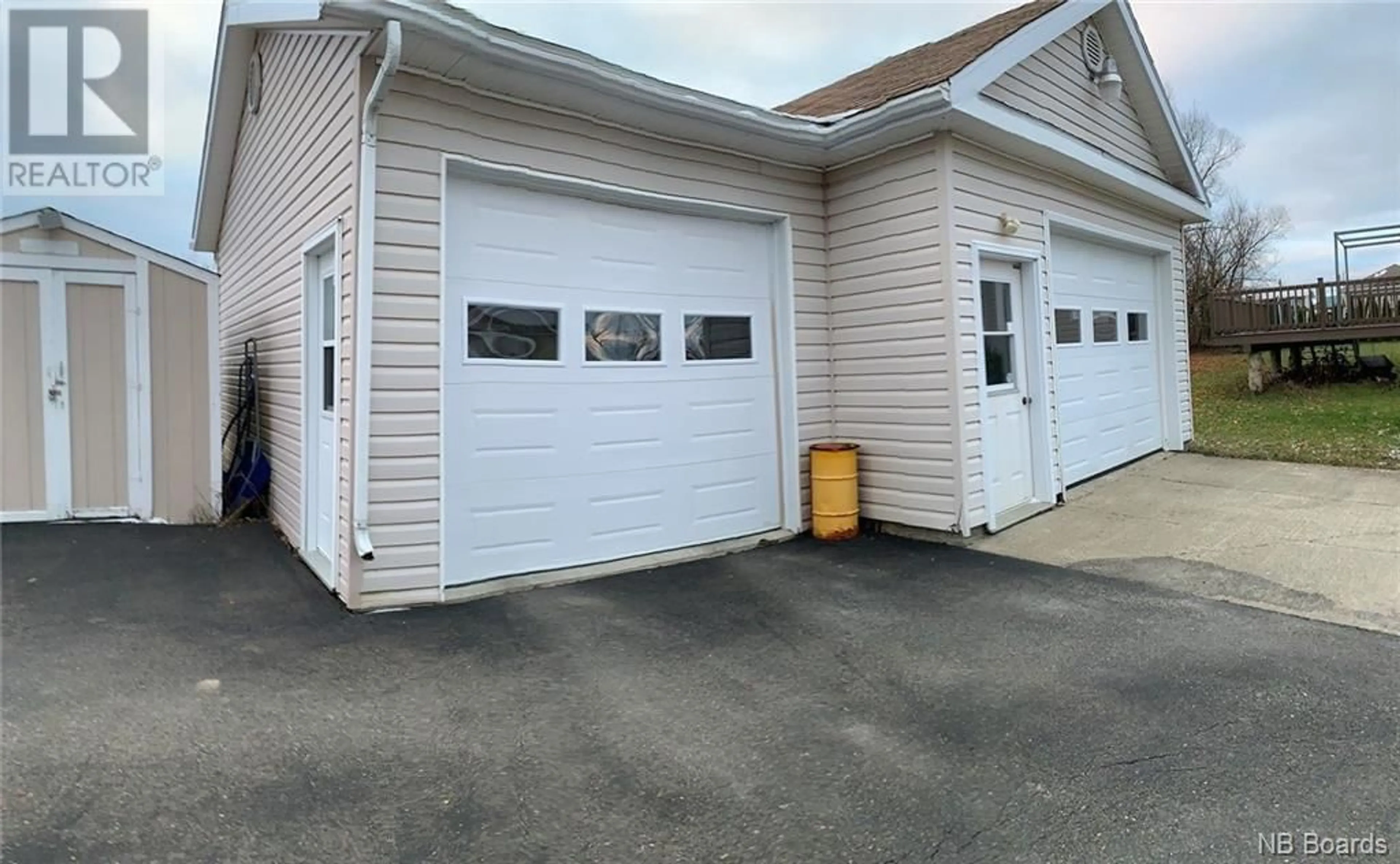 Indoor garage for 14 des Erables Street, Saint-André New Brunswick E3Y2Z8