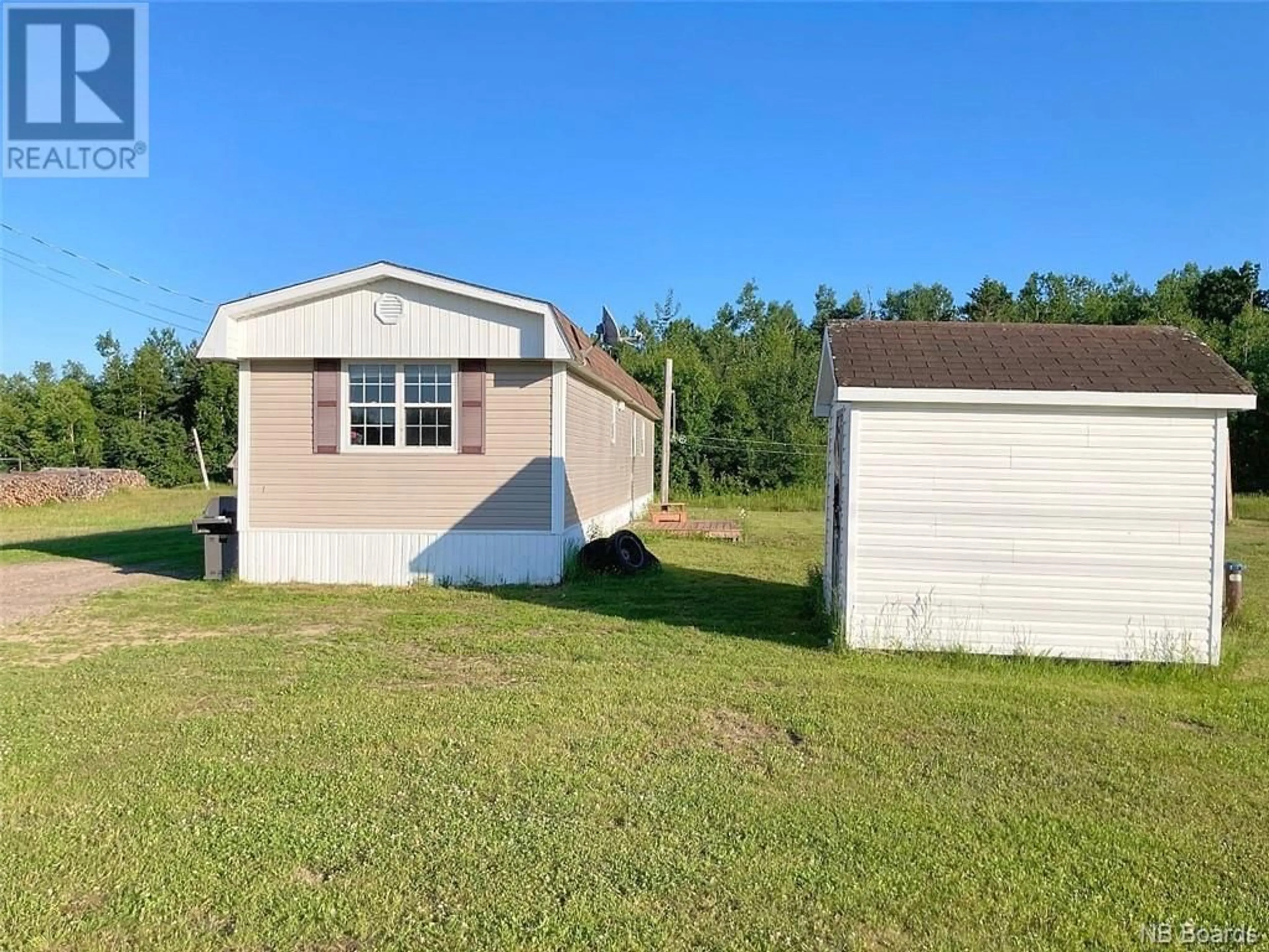 Shed for 9 Alleé Zachary Pont Landry, Tracadie New Brunswick E1X0E2