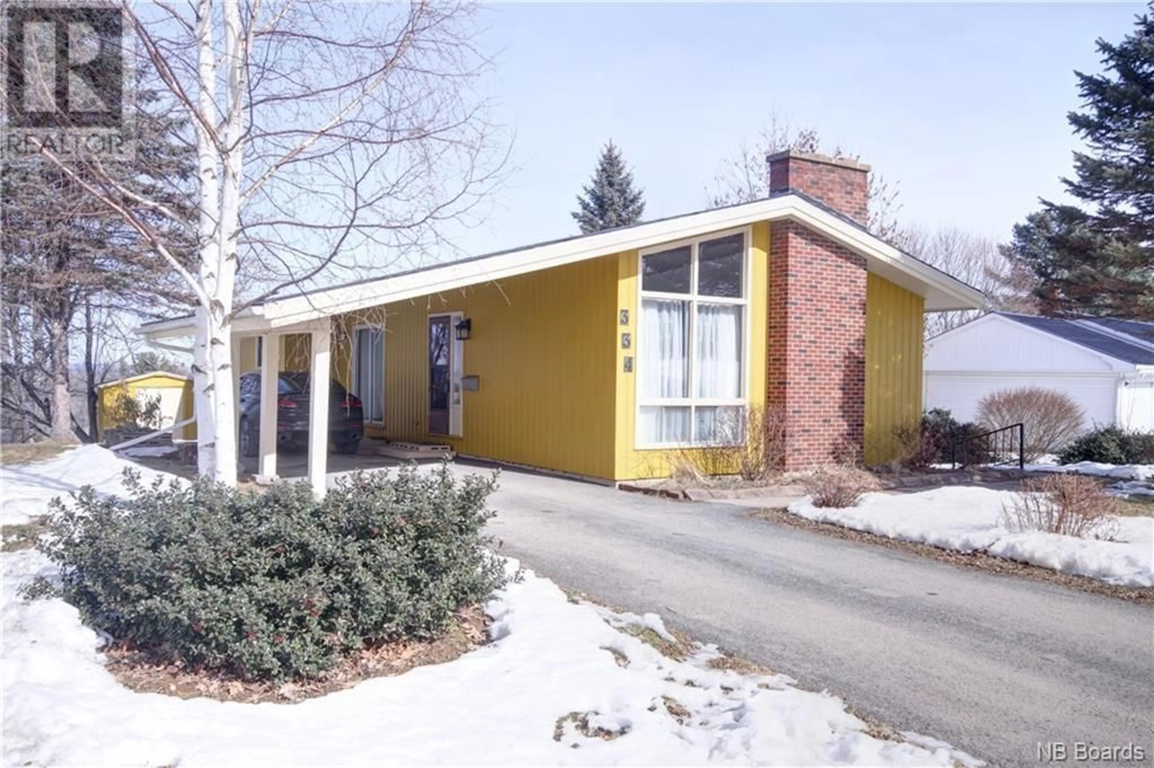 Home with vinyl exterior material for 334 Gilmour Street, Oromocto New Brunswick E2V1E6