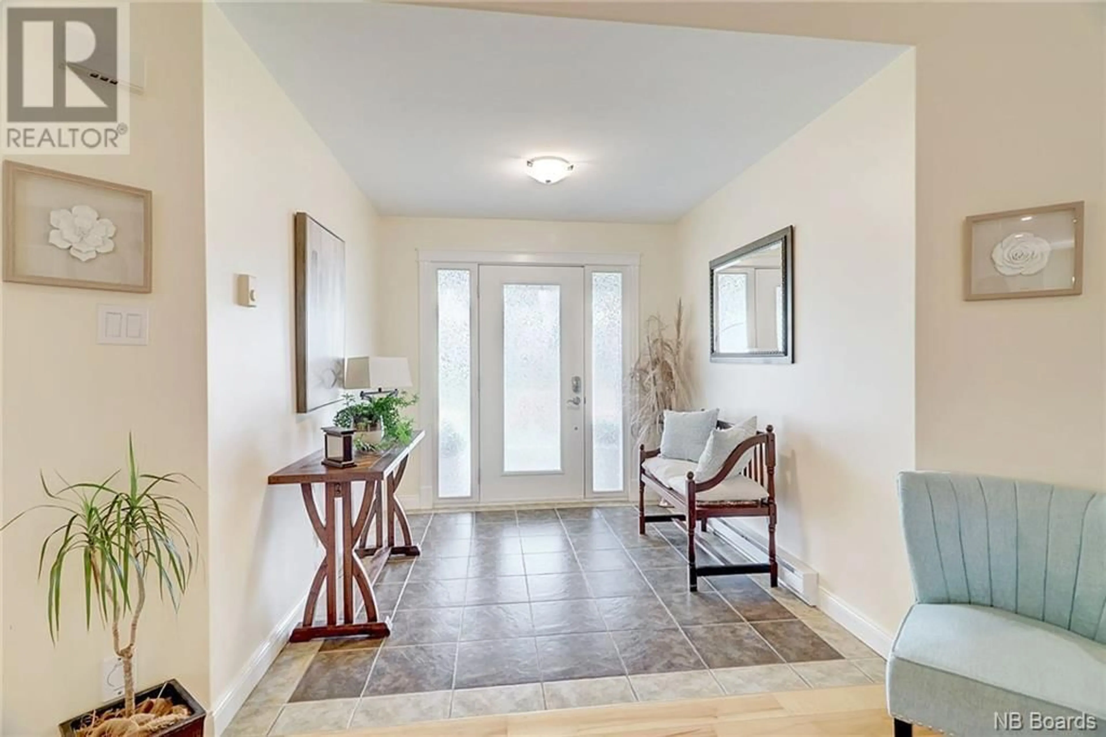 Indoor entryway for 31 Melrose Avenue, New Maryland New Brunswick E3C2R1