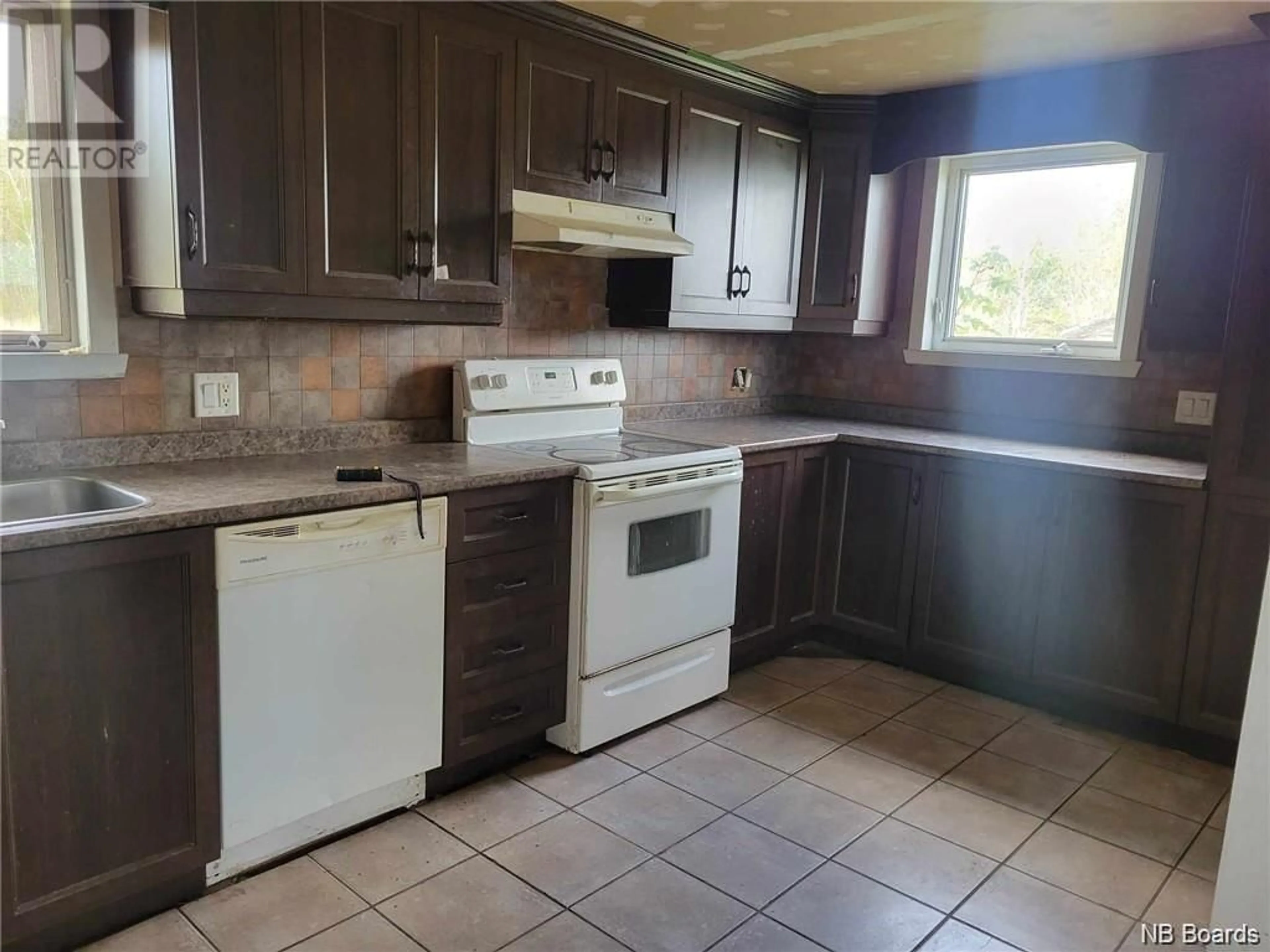 Standard kitchen for 1508 Route 335, Saint-Simon New Brunswick E8P2B3