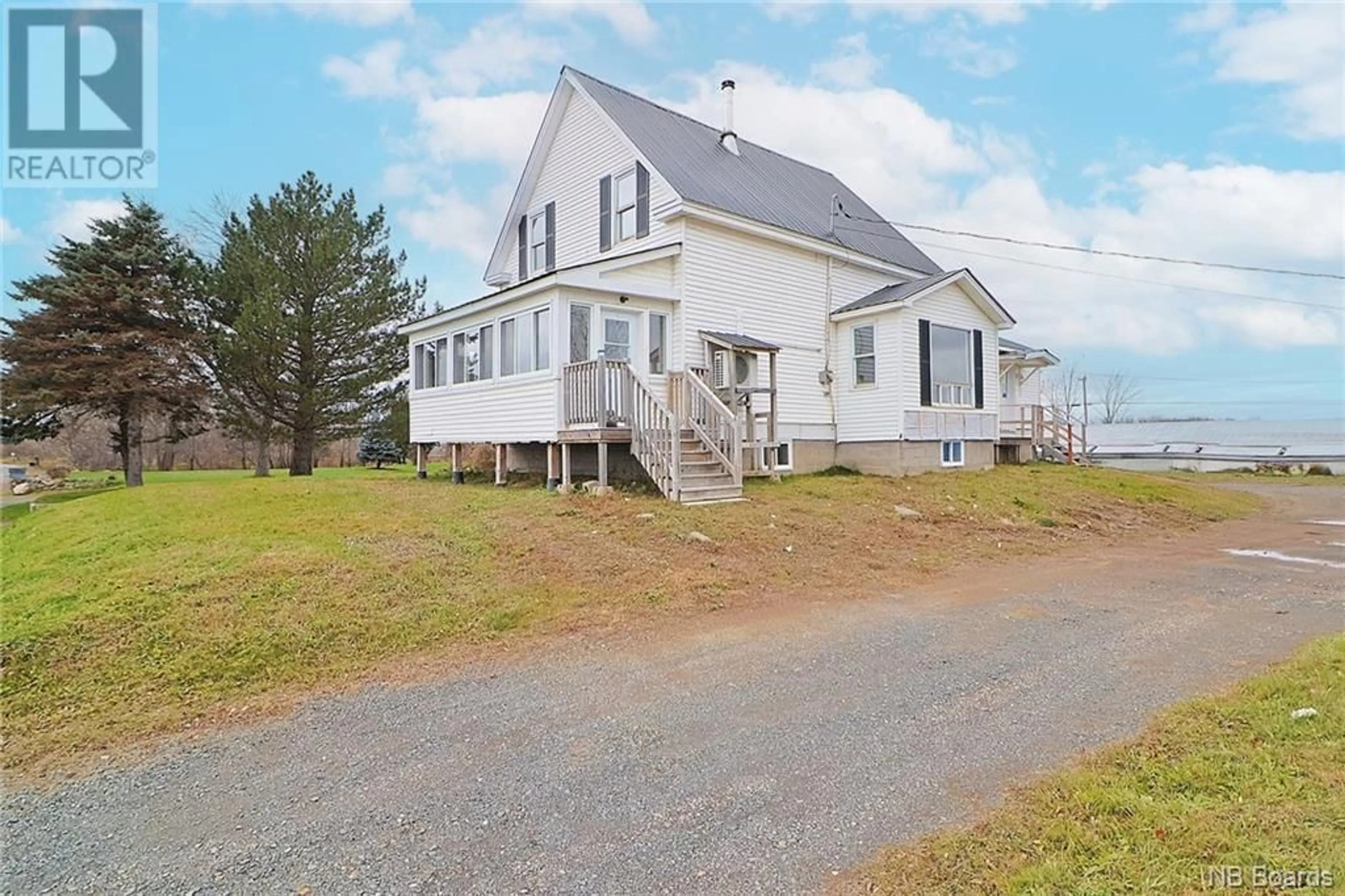 Frontside or backside of a home for 1071 Route 105, Maugerville New Brunswick E3A8K6