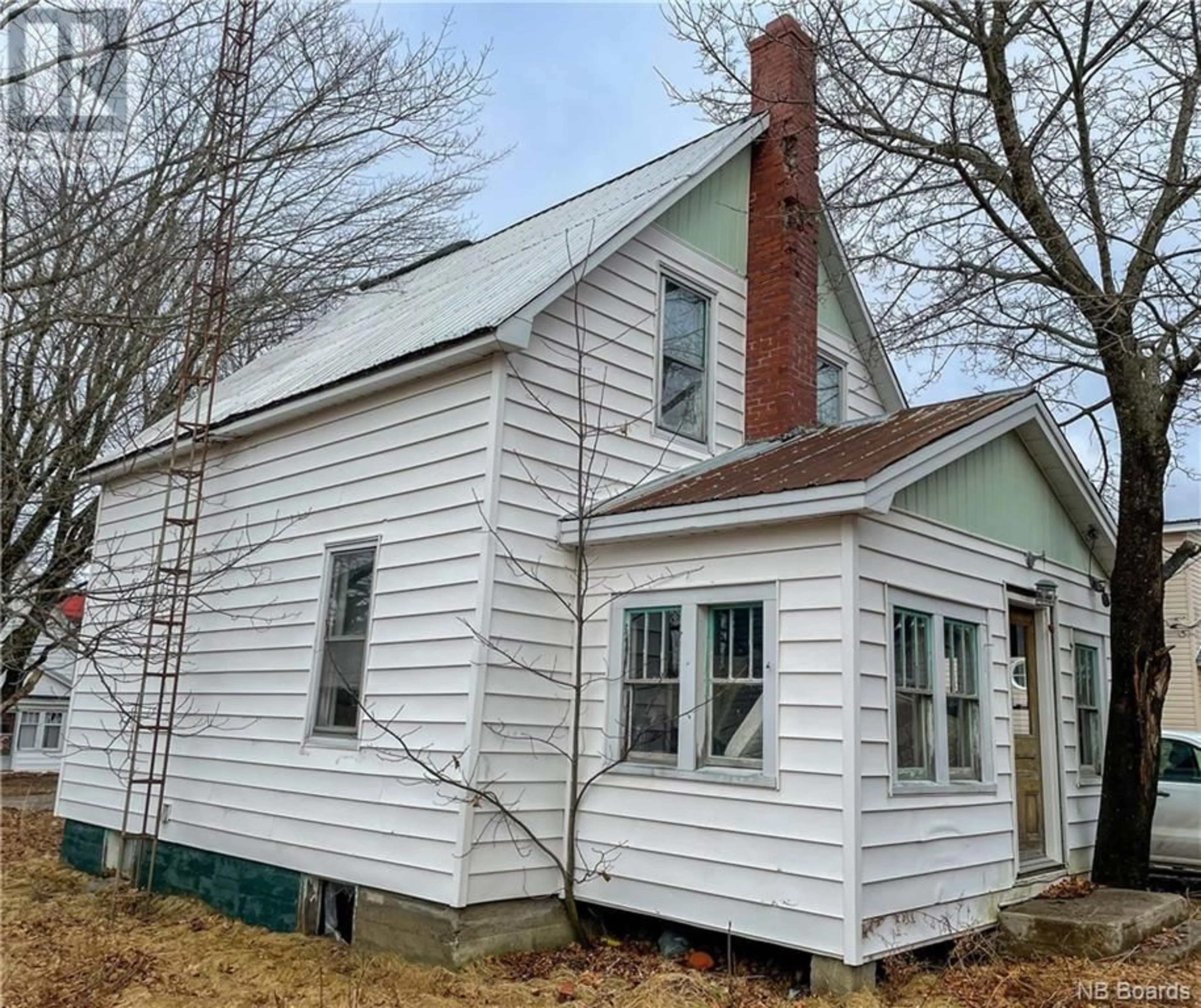 Cottage for 22 Beech Street, McAdam New Brunswick E6J1V8