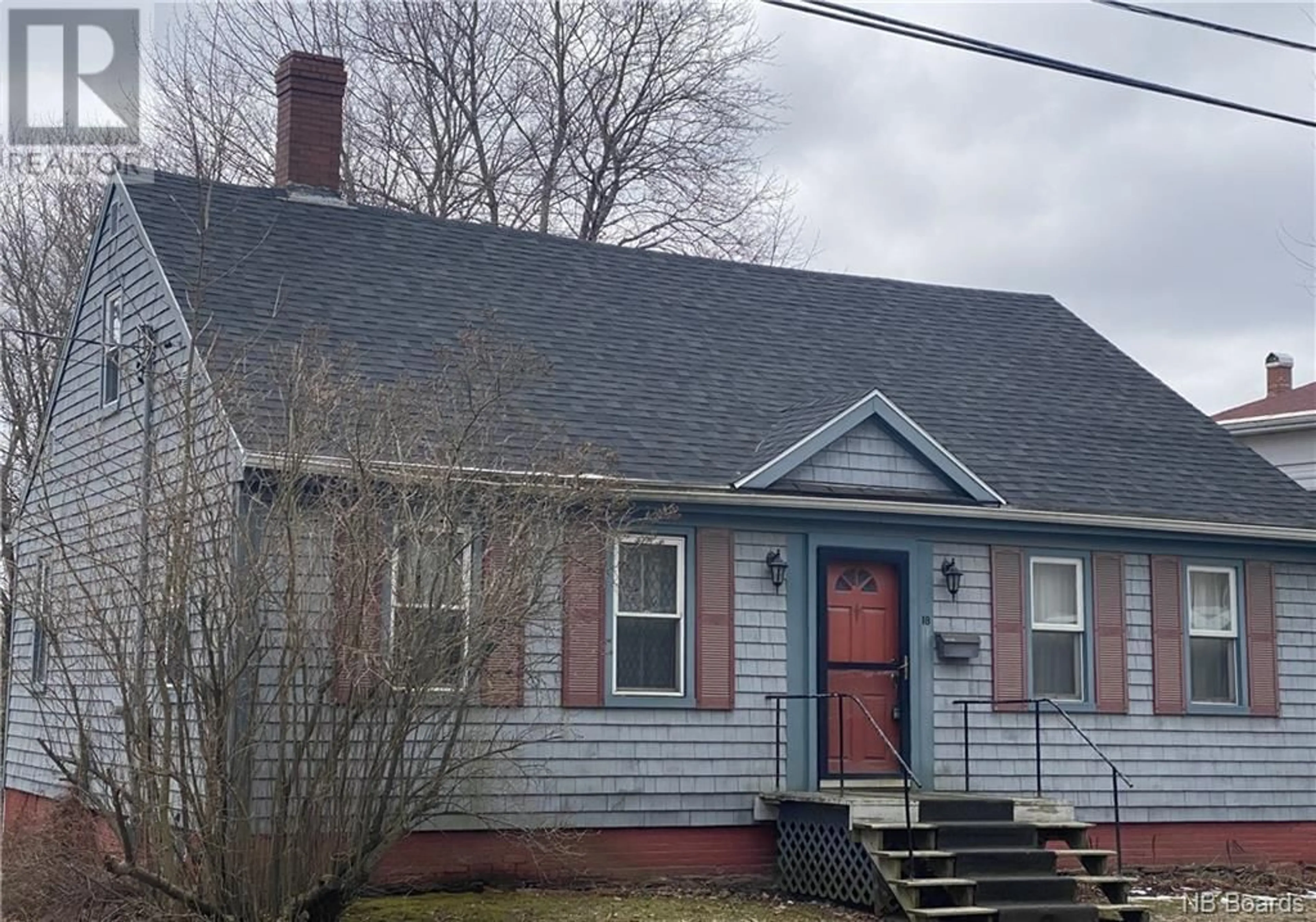 Frontside or backside of a home for 16 & 18 Union Street, St. Stephen New Brunswick E3L1T1