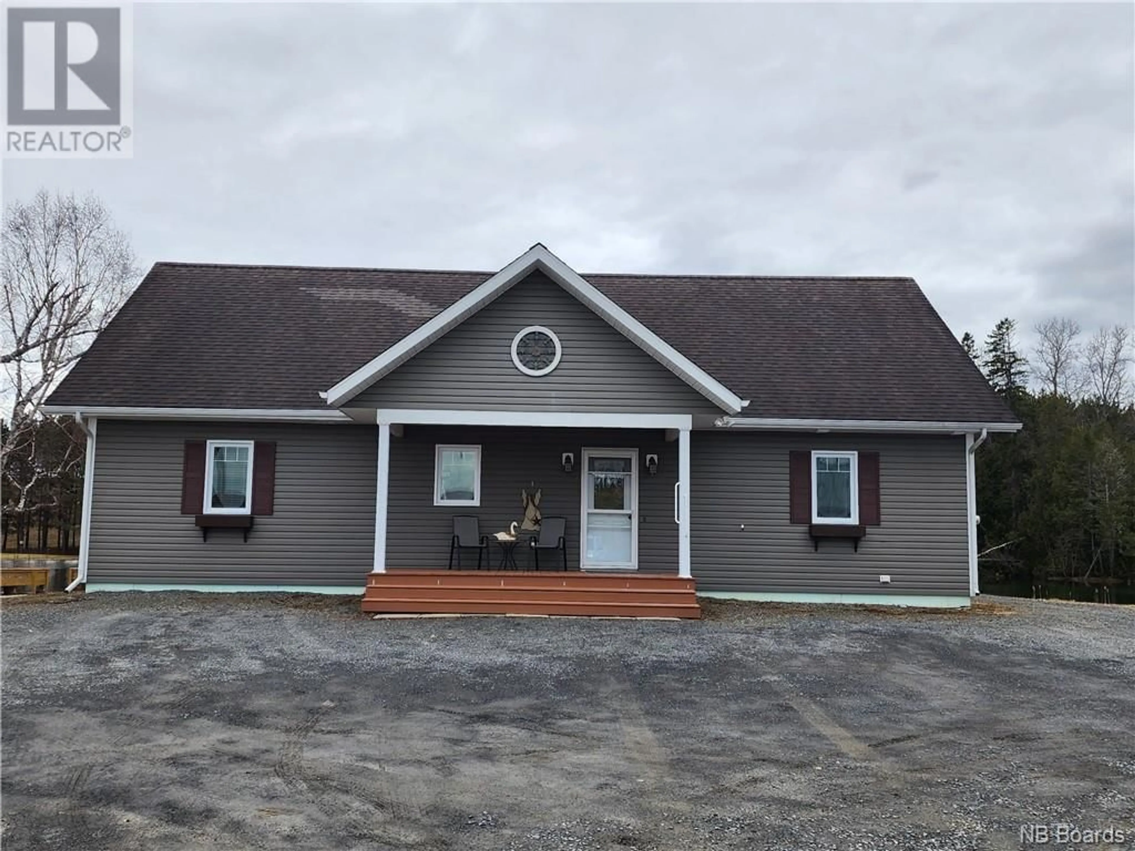 Open concept kitchen for 661 Ch De L'Eglise, Saint-André New Brunswick E3Y2W7