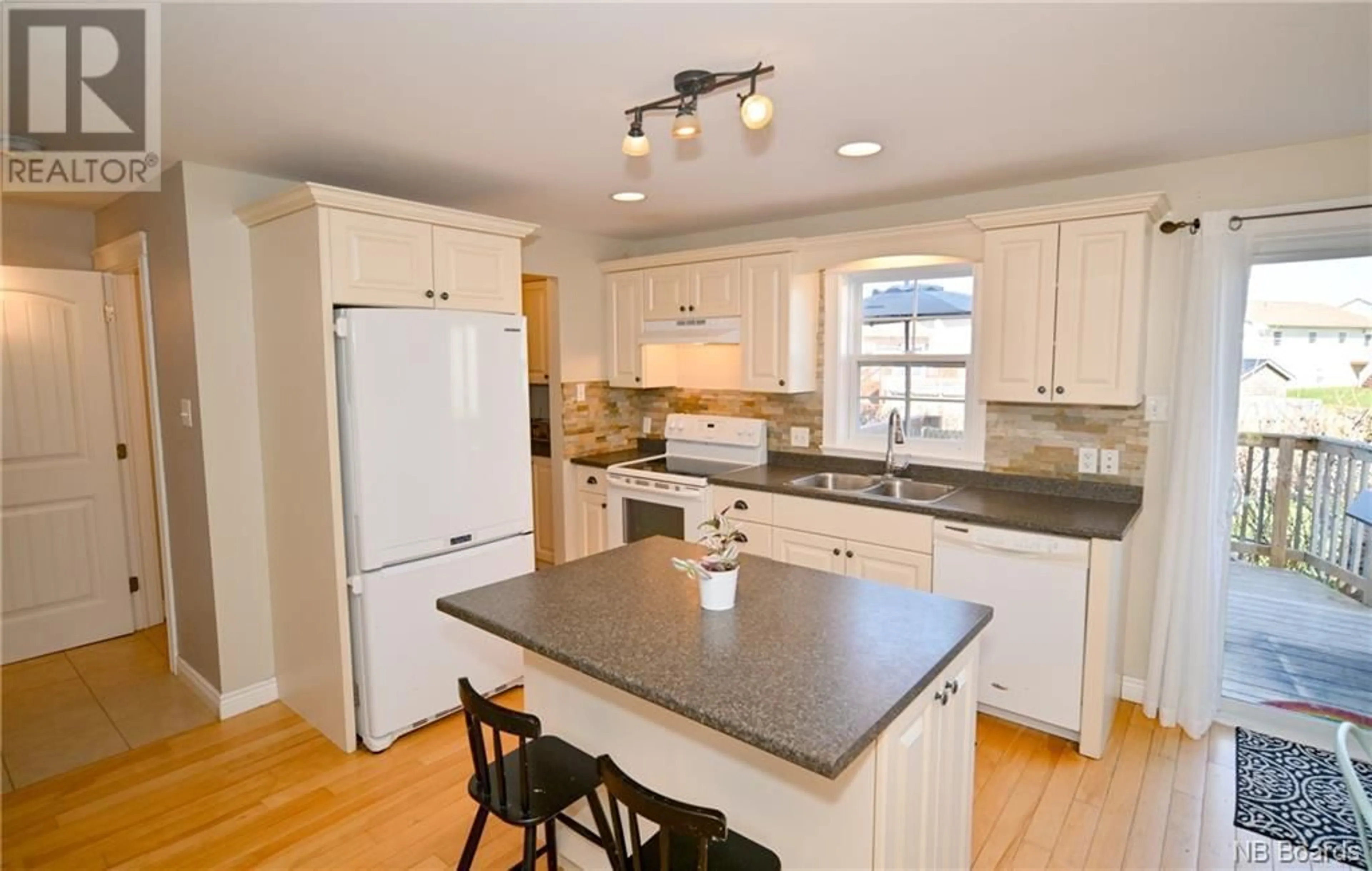 Standard kitchen for 11 Carter Crescent, Oromocto New Brunswick E2V0C4