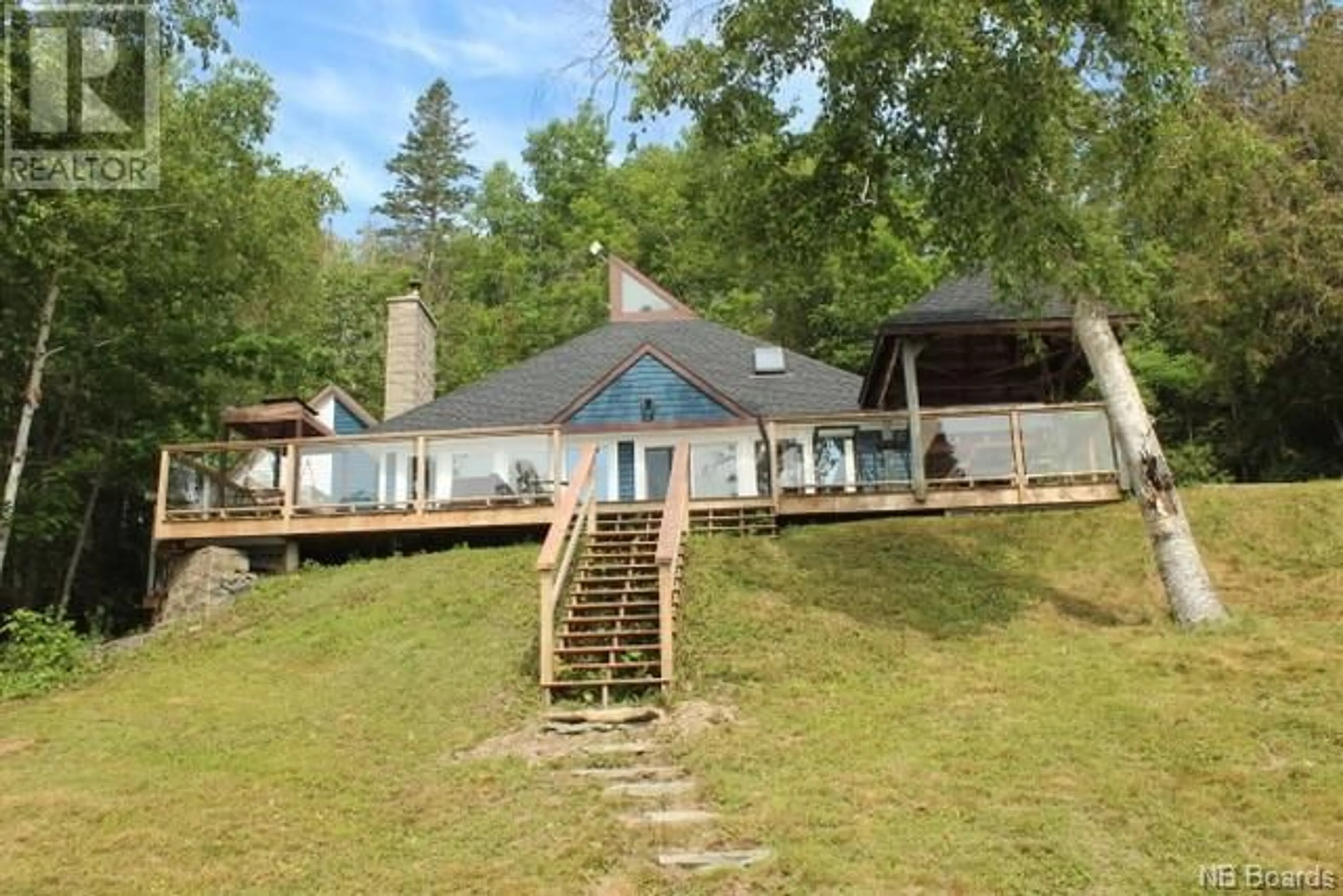 Cottage for 2025 Route 105, Lower Queensbury New Brunswick E6L2W6