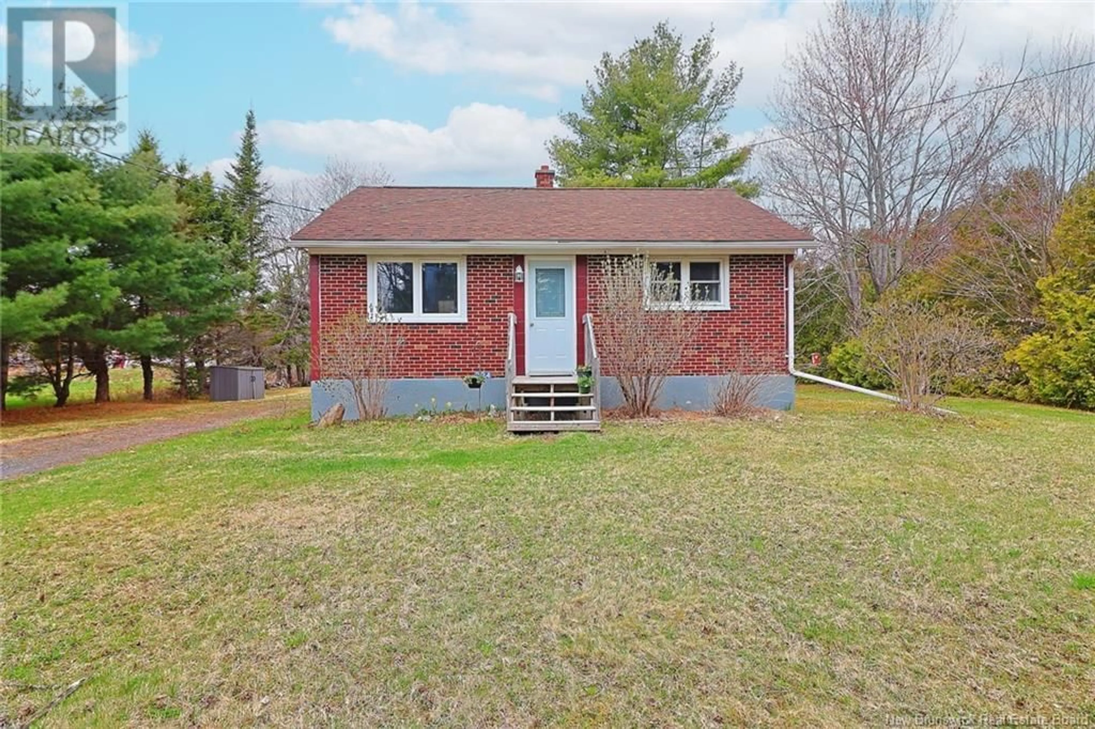 Cottage for 224 Nevers Road, Lincoln New Brunswick E3B8R3