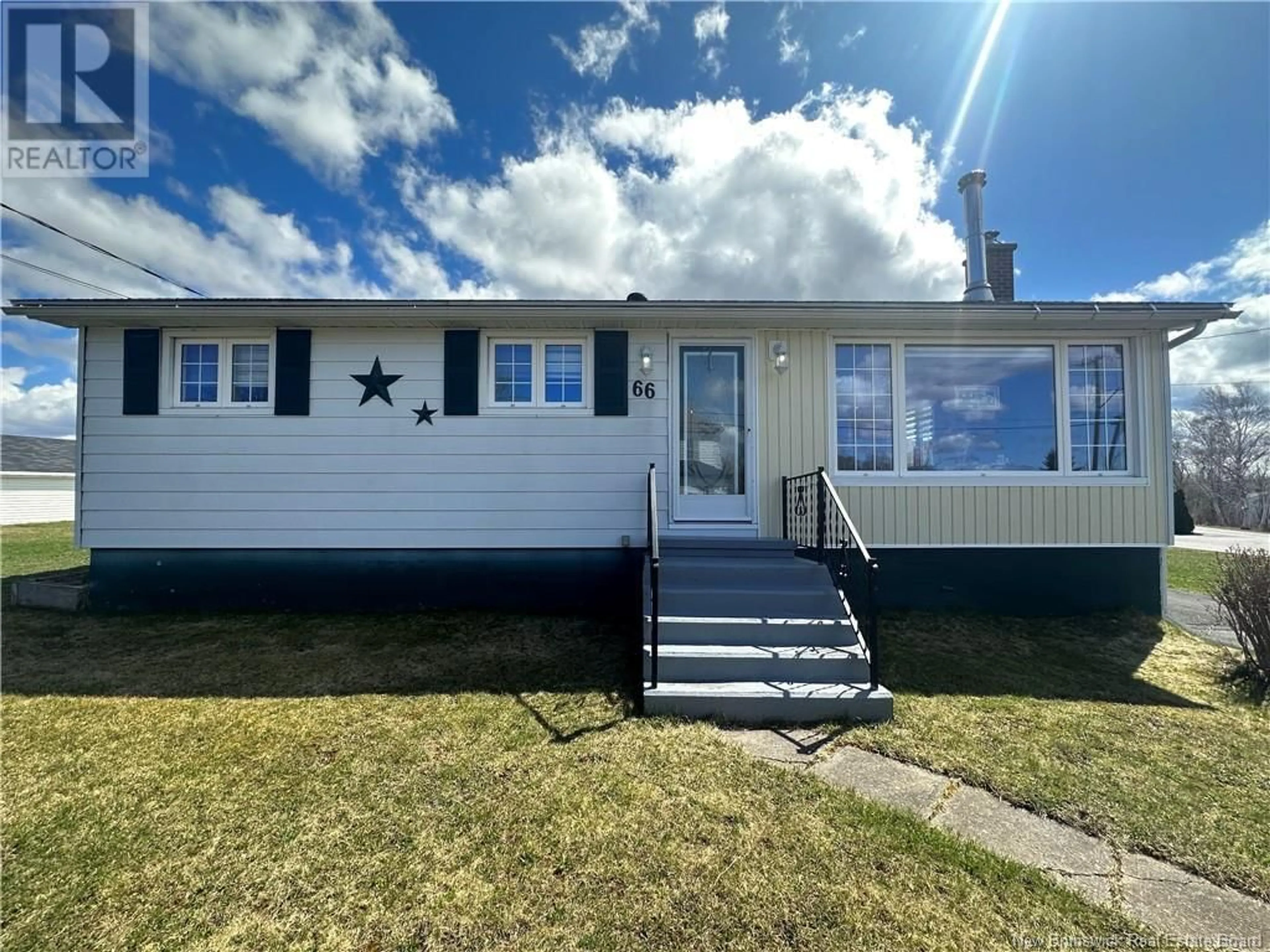 Home with vinyl exterior material for 66 Basin Street, Bathurst New Brunswick E2A6N2