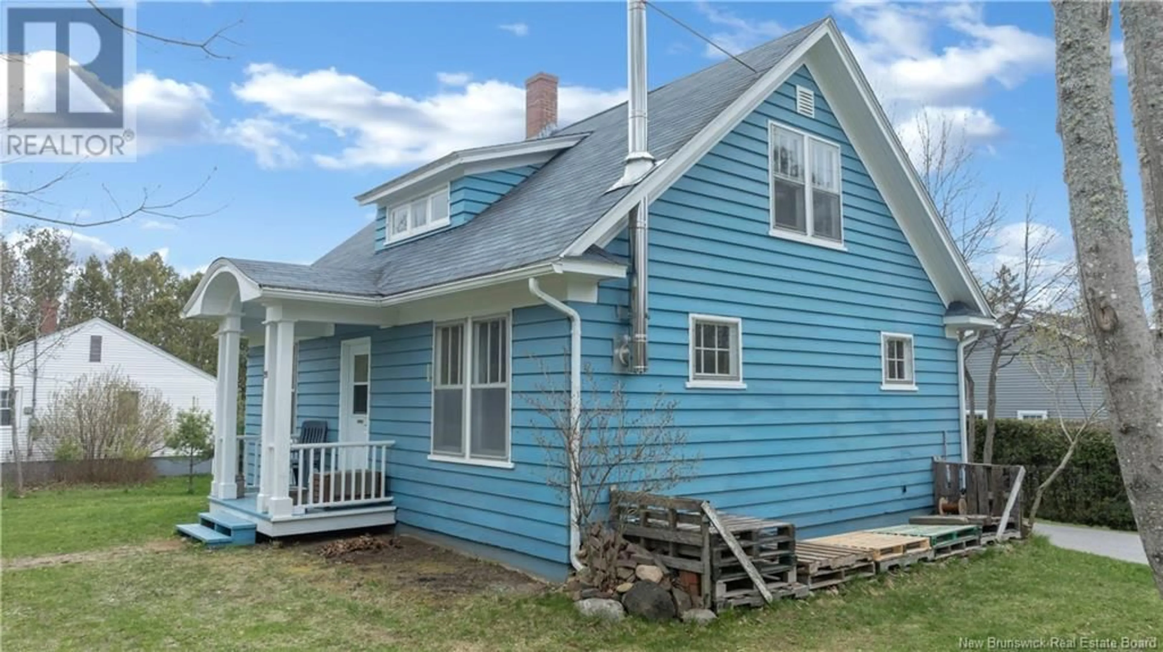 Frontside or backside of a home, cottage for 35 Parr Street, Saint Andrews New Brunswick E5B1K5