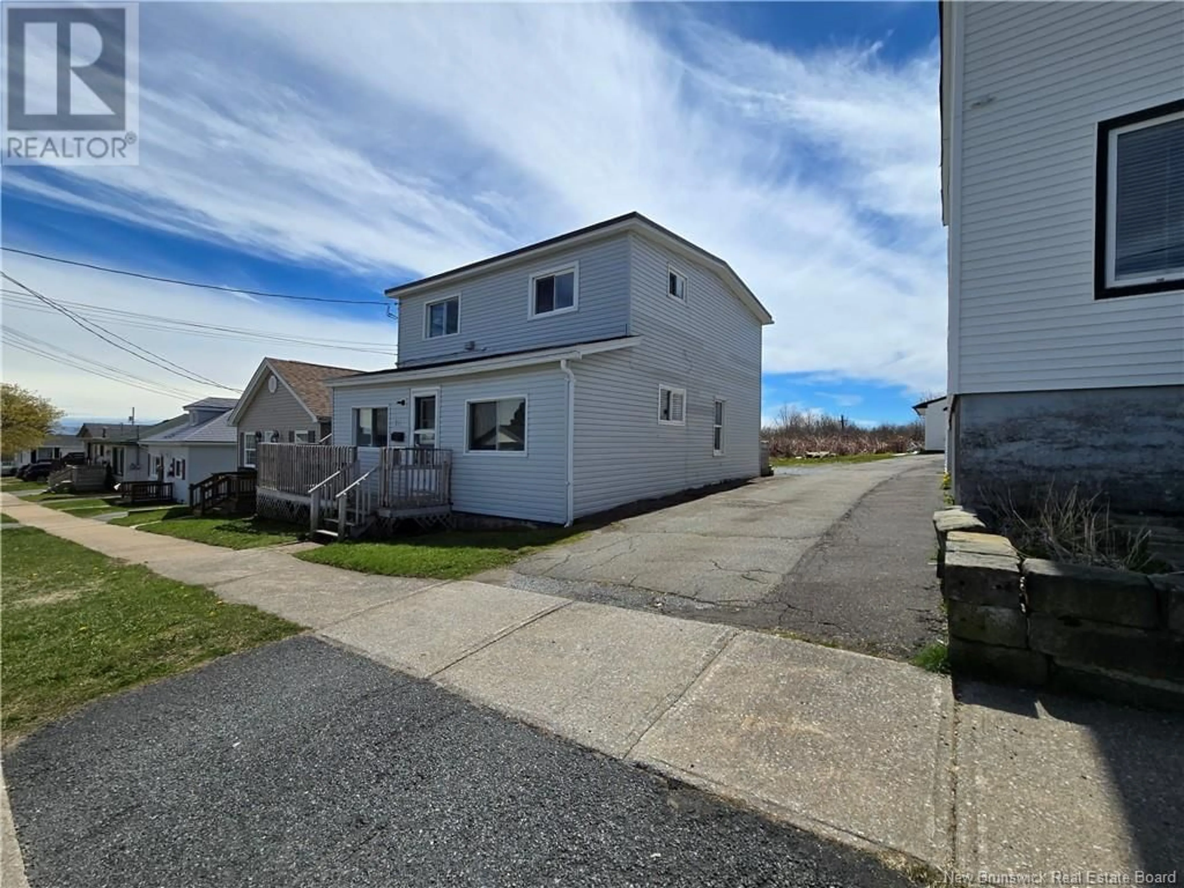 A pic from exterior of the house or condo for 740 Beaconsfield Avenue, Saint John New Brunswick E2M2K7
