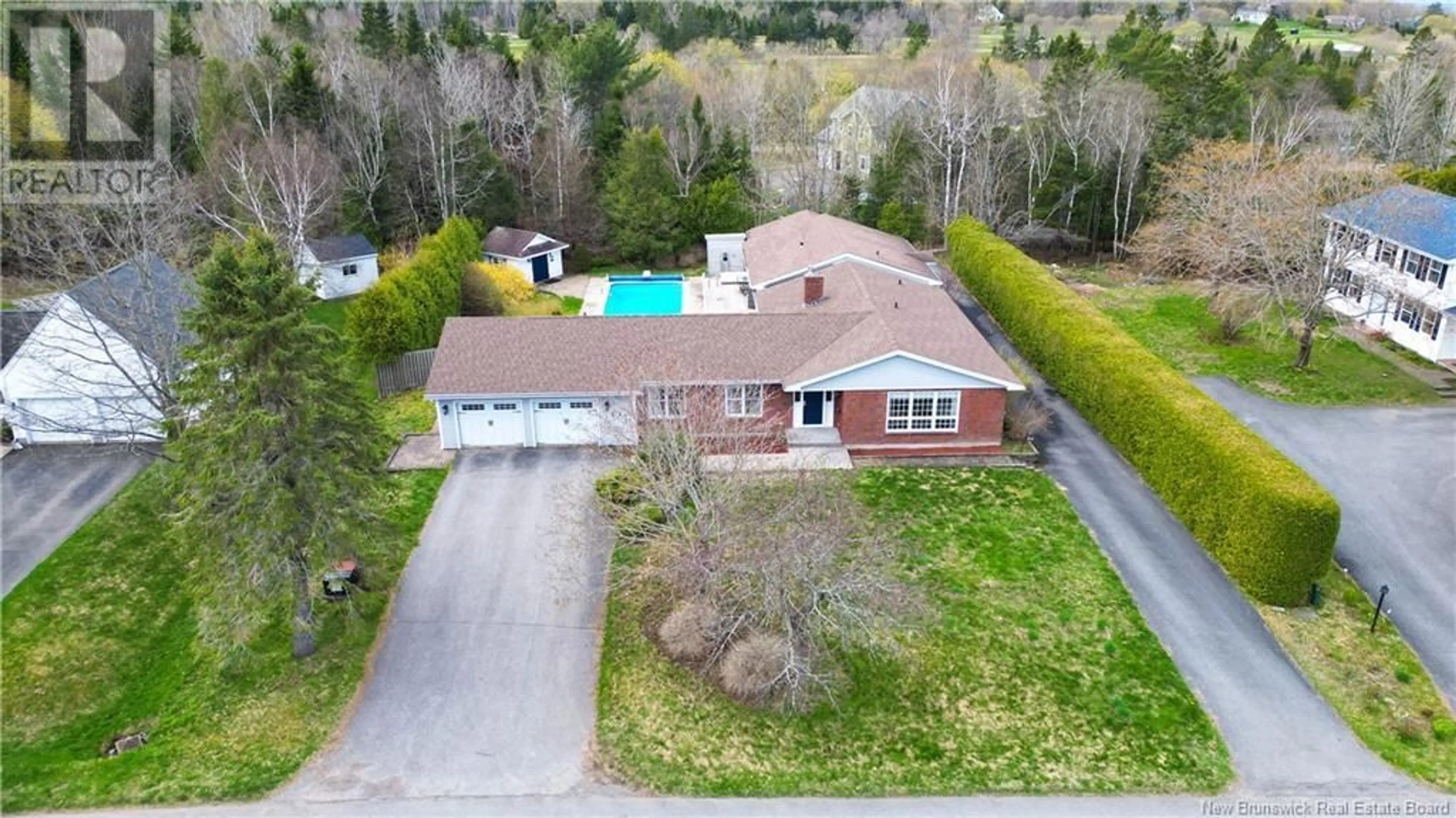 Indoor or outdoor pool for 210 Renshaw Road, Rothesay New Brunswick E2H2S3