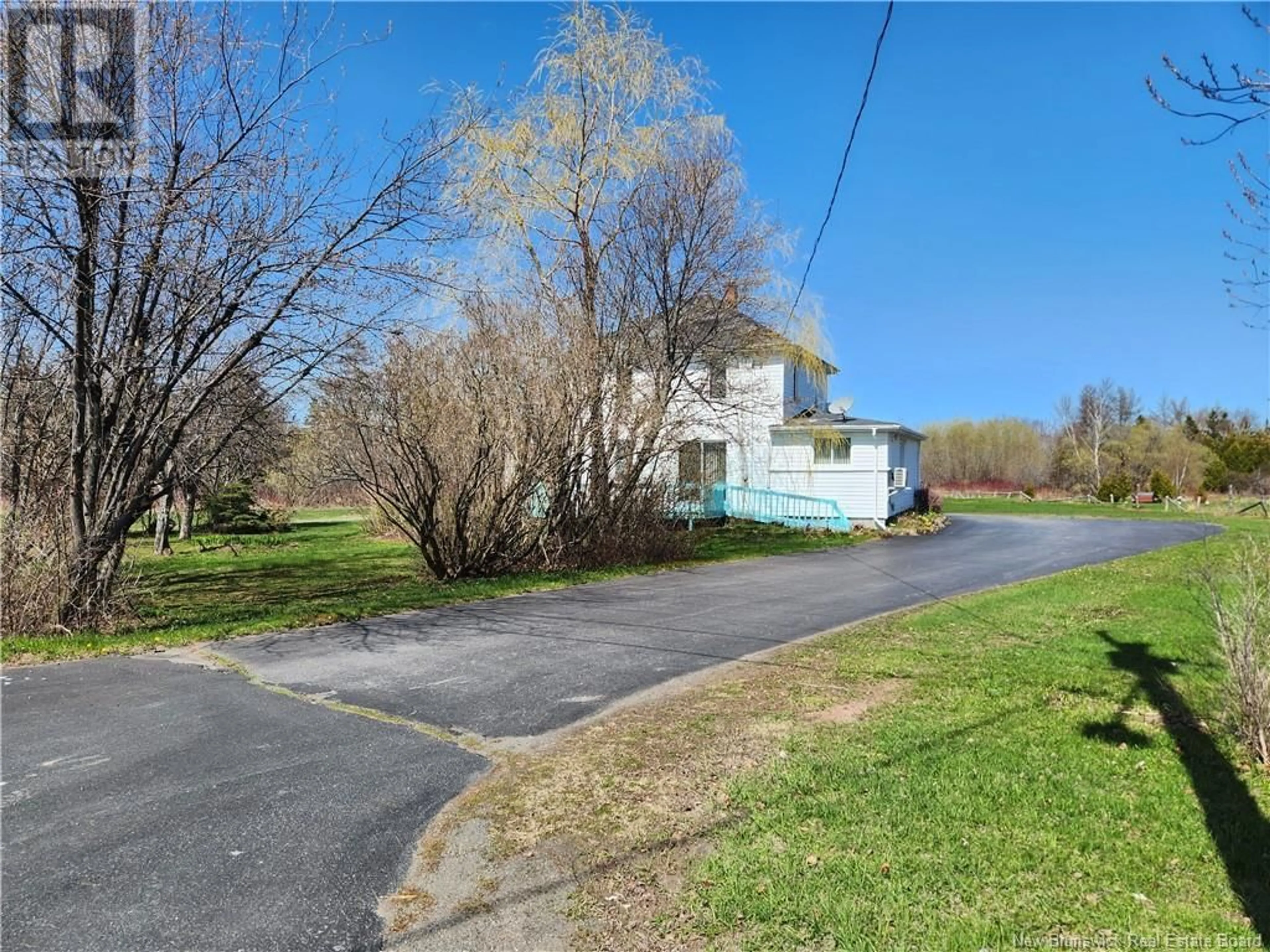 Frontside or backside of a home for 287 Rue Principale, Pointe-Verte New Brunswick E8J2V1