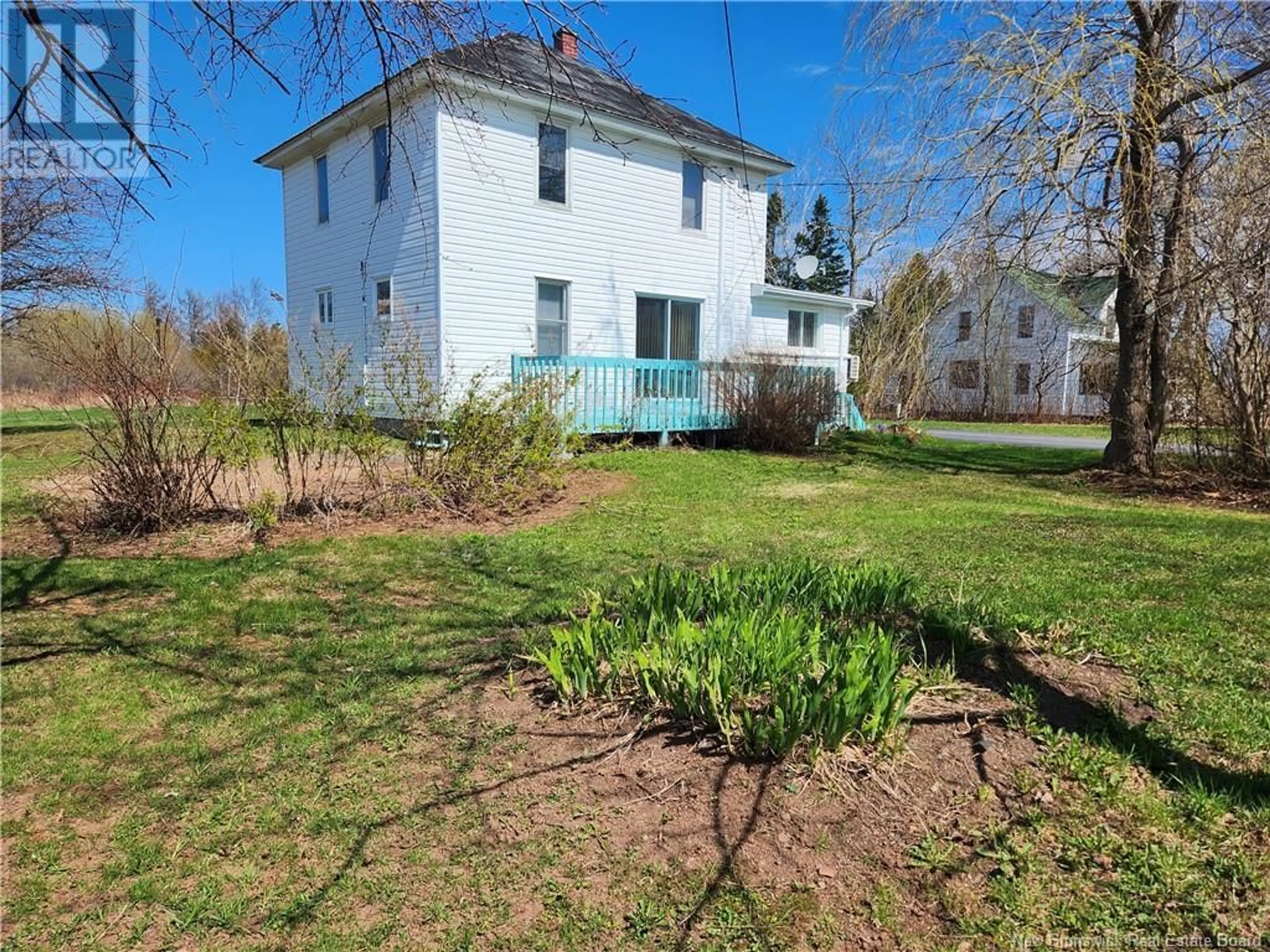 Frontside or backside of a home for 287 Rue Principale, Pointe-Verte New Brunswick E8J2V1