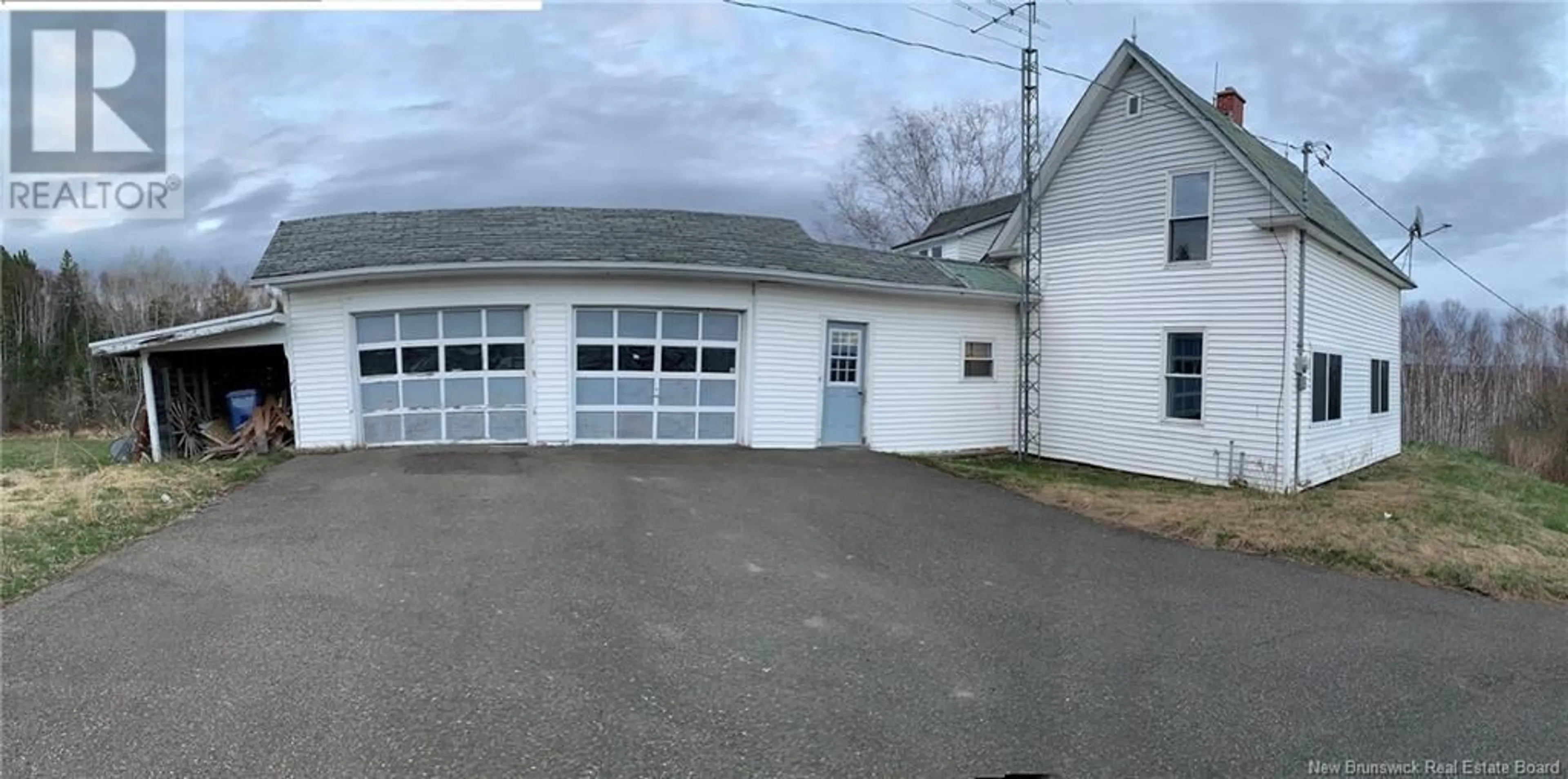 Indoor garage for 150 Campbell Road, Arthurette New Brunswick E7H1R1