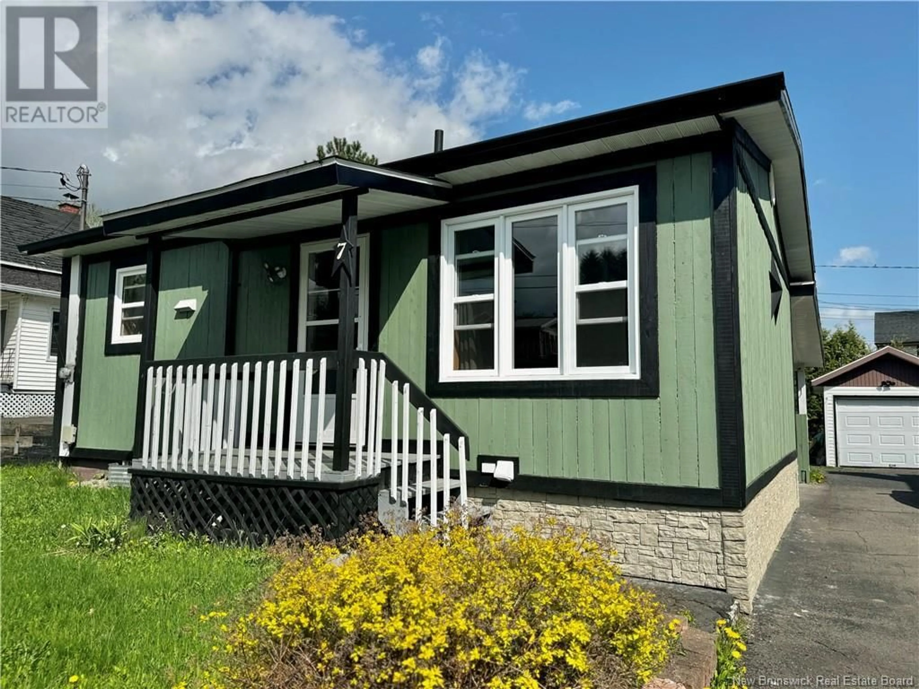 Home with vinyl exterior material for 7 Mazerolle Street, Saint-Basile New Brunswick E7C1E6