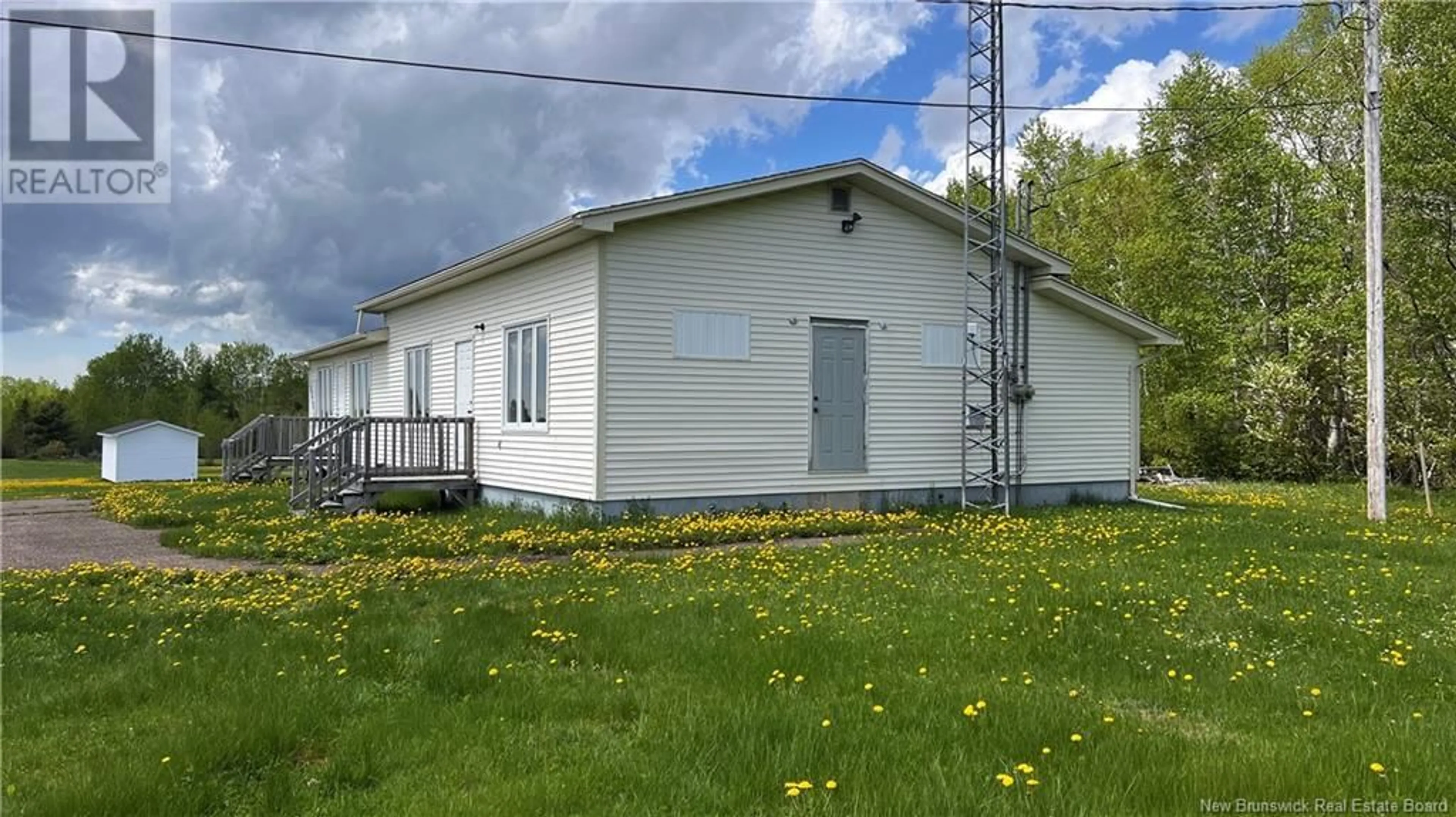 Shed for 1913 ROUTE 160, Saint-Sauveur New Brunswick E8L1N5