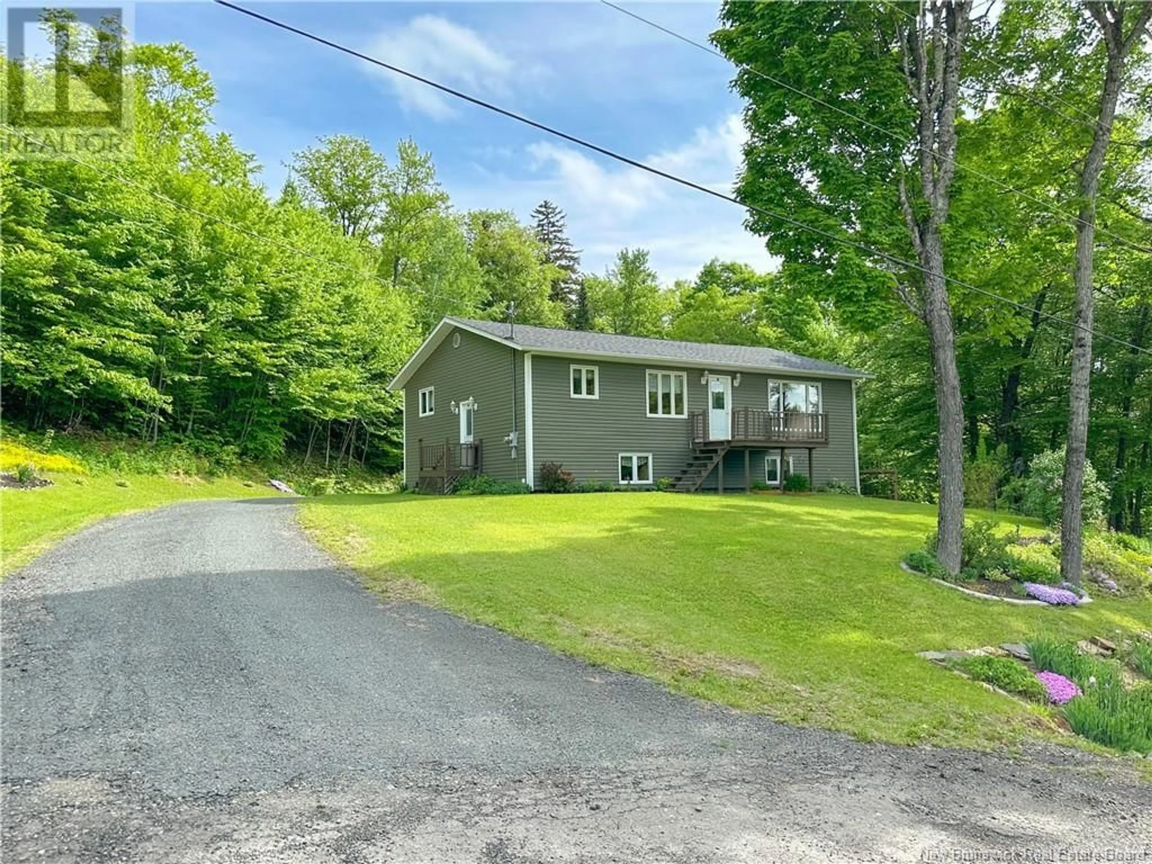 Cottage for 176 Beaconsfield Road, Beaconsfield New Brunswick E7H1G2