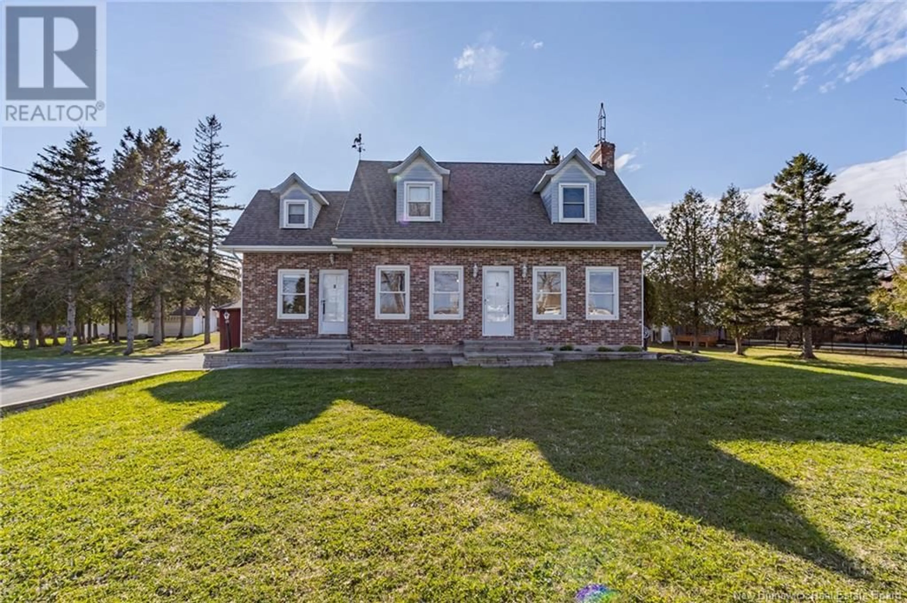 Home with brick exterior material for 3943 Rue Luce, Tracadie New Brunswick E1X1B6