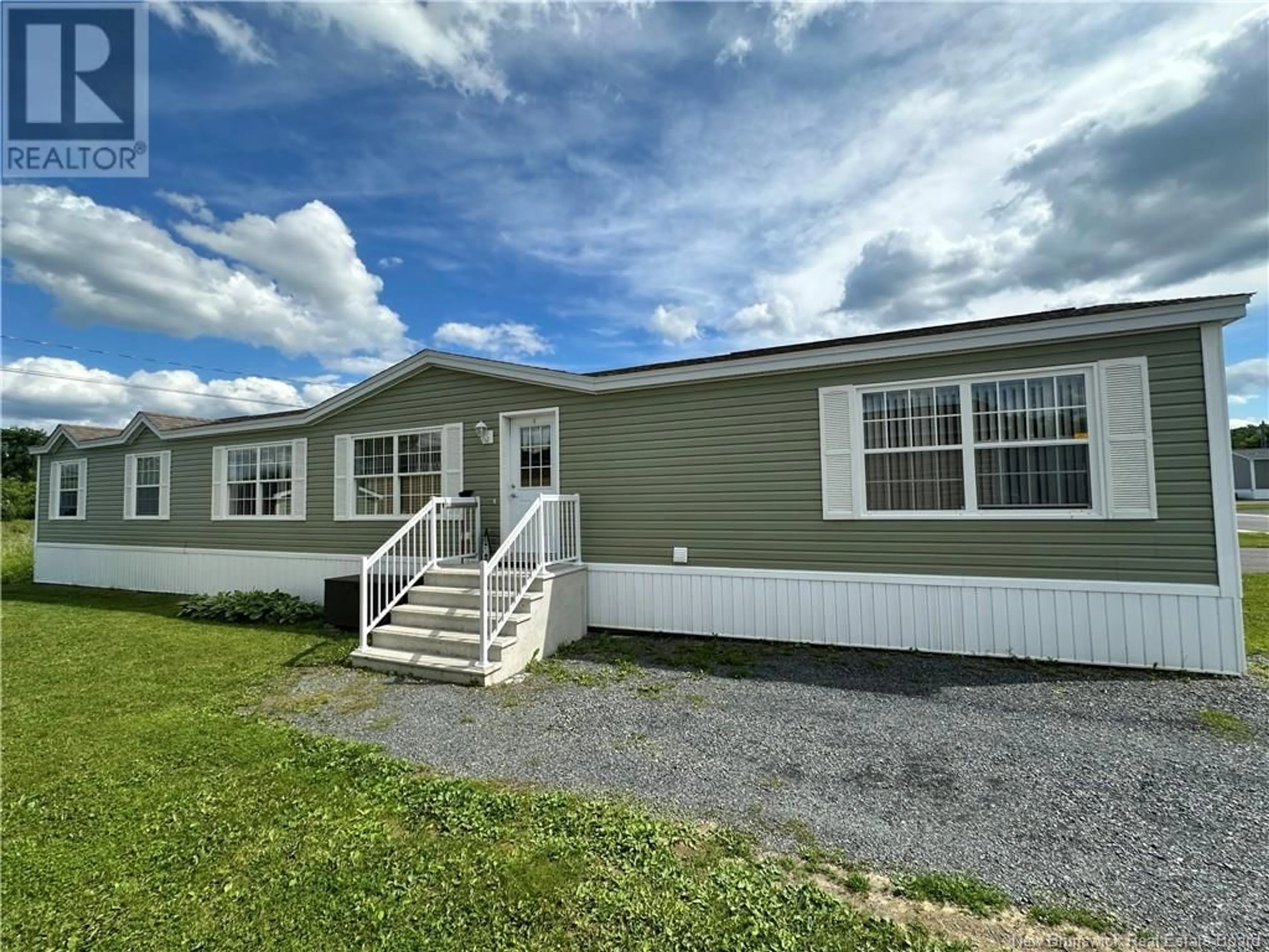 Home with vinyl exterior material for 7 Ivory Court, Woodstock New Brunswick E7M4M7