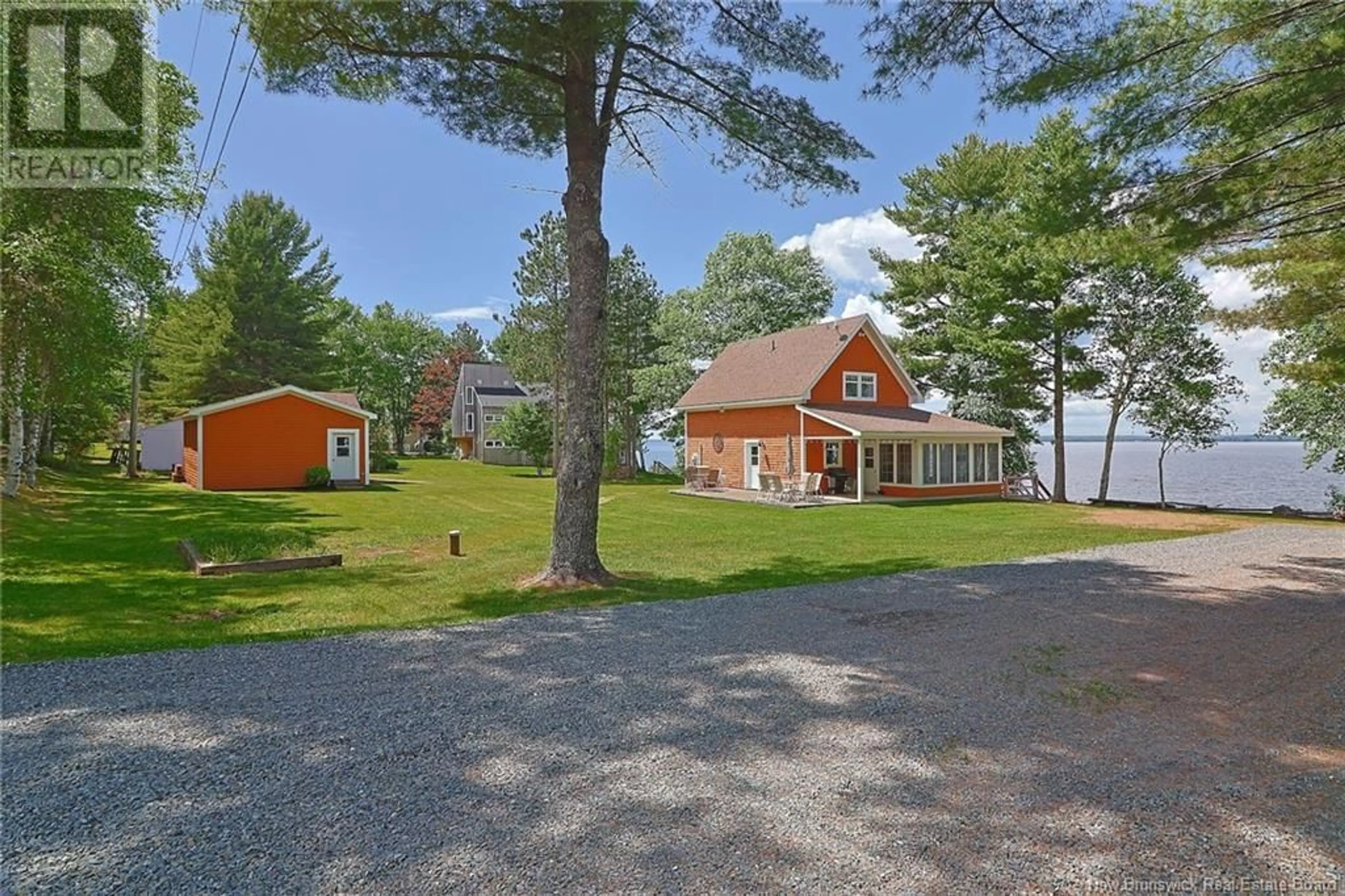 Cottage for 99 Springer Shore Road, Whites Cove New Brunswick E4C3V6