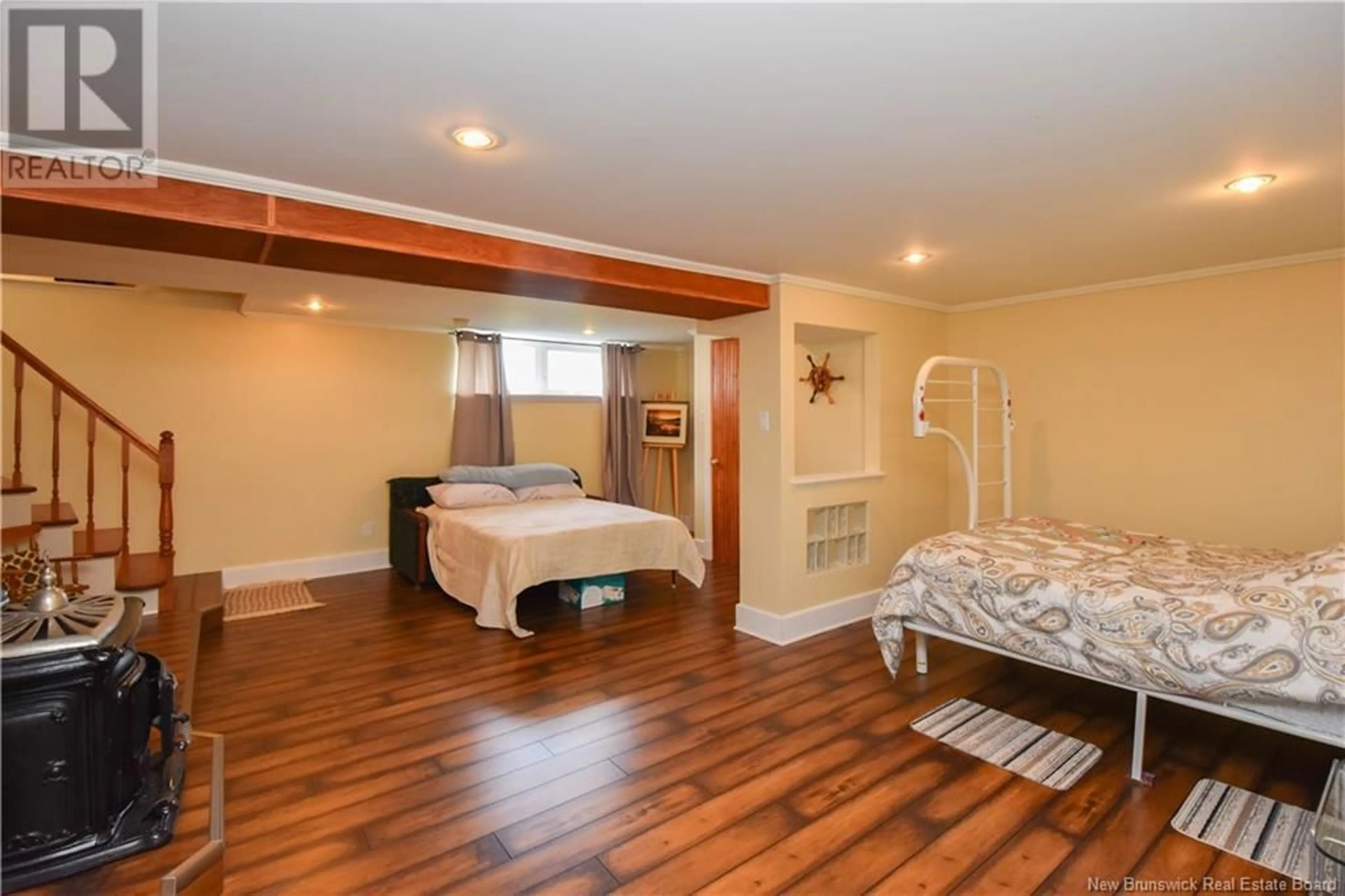 Bedroom, wood floors for 237 Saint-Pierre Est Boulevard, Caraquet New Brunswick E1W1B7