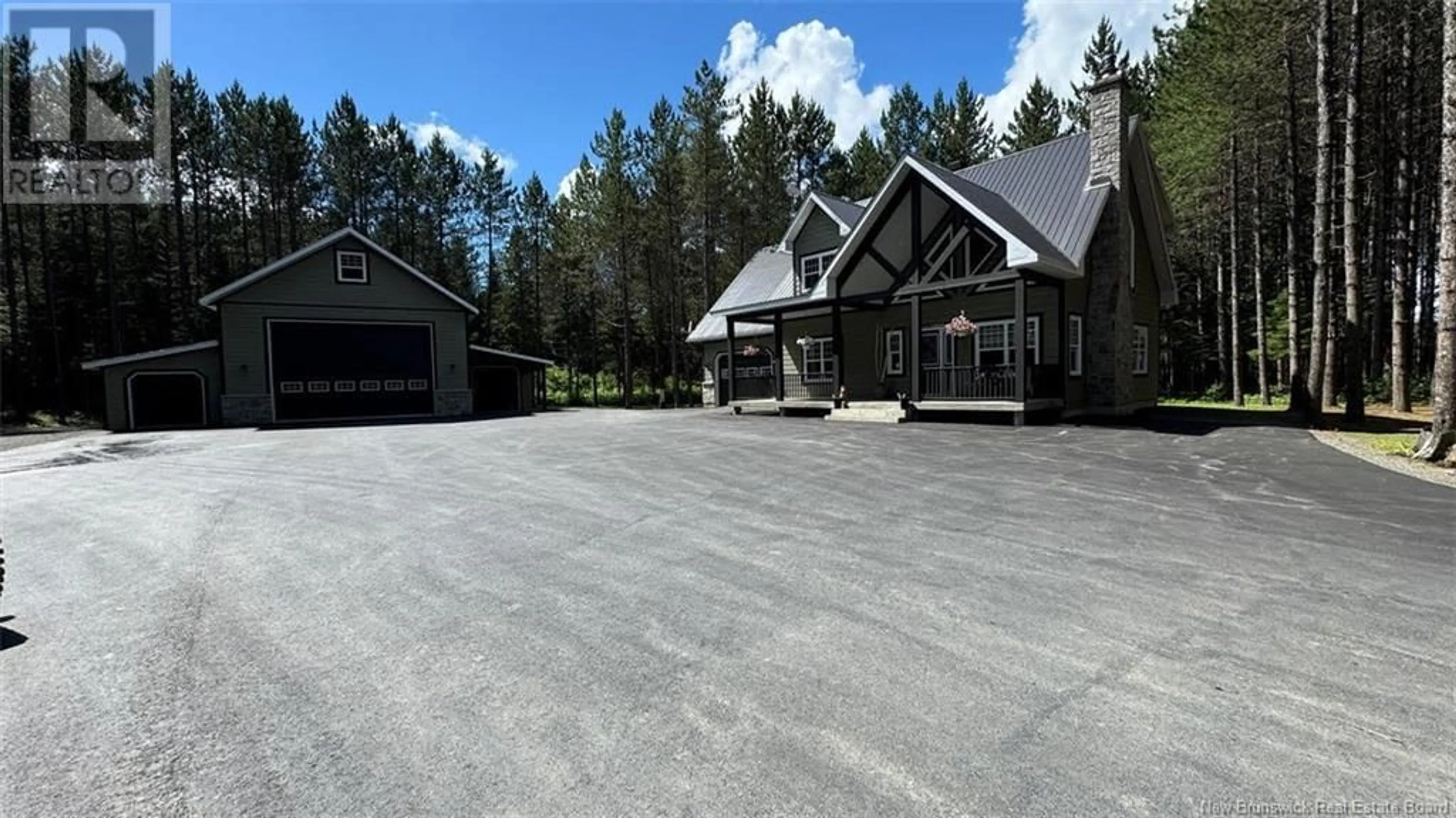 Indoor garage, cement floor for 49 Chemin du rang 5+6, Saint-Quentin New Brunswick E8A2E8