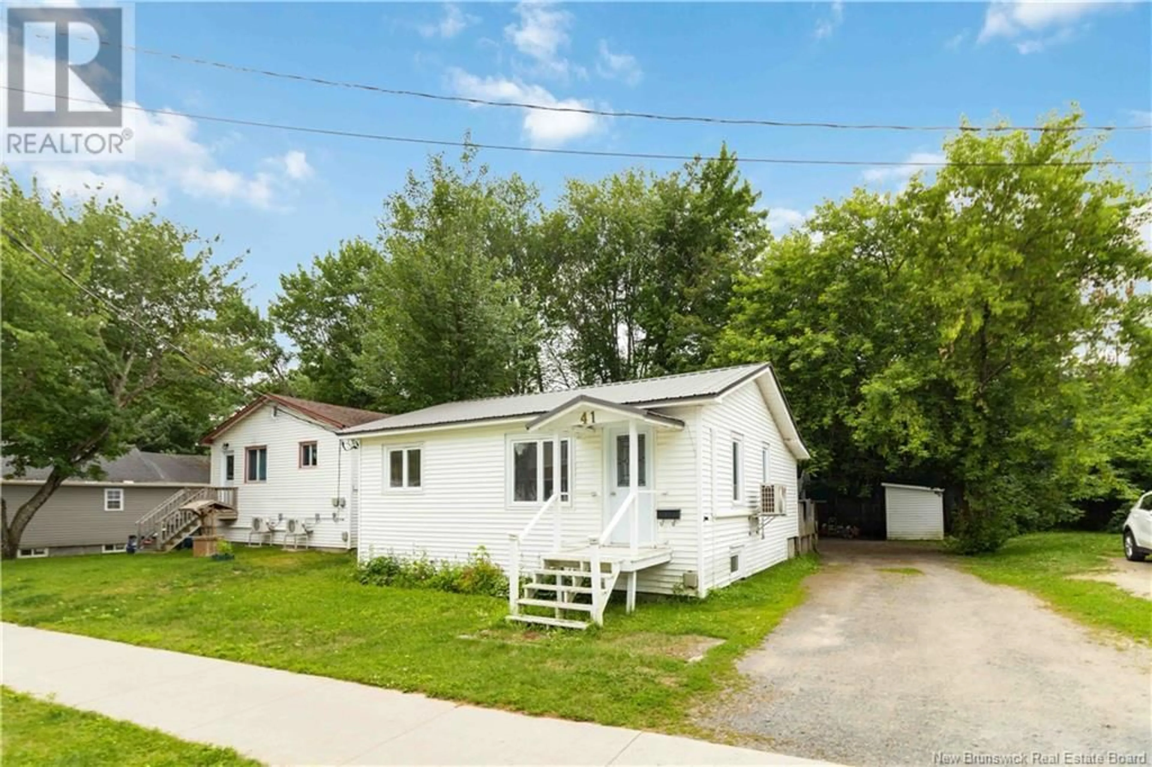 Cottage for 41 Murray Avenue, Fredericton New Brunswick E3A3Y6