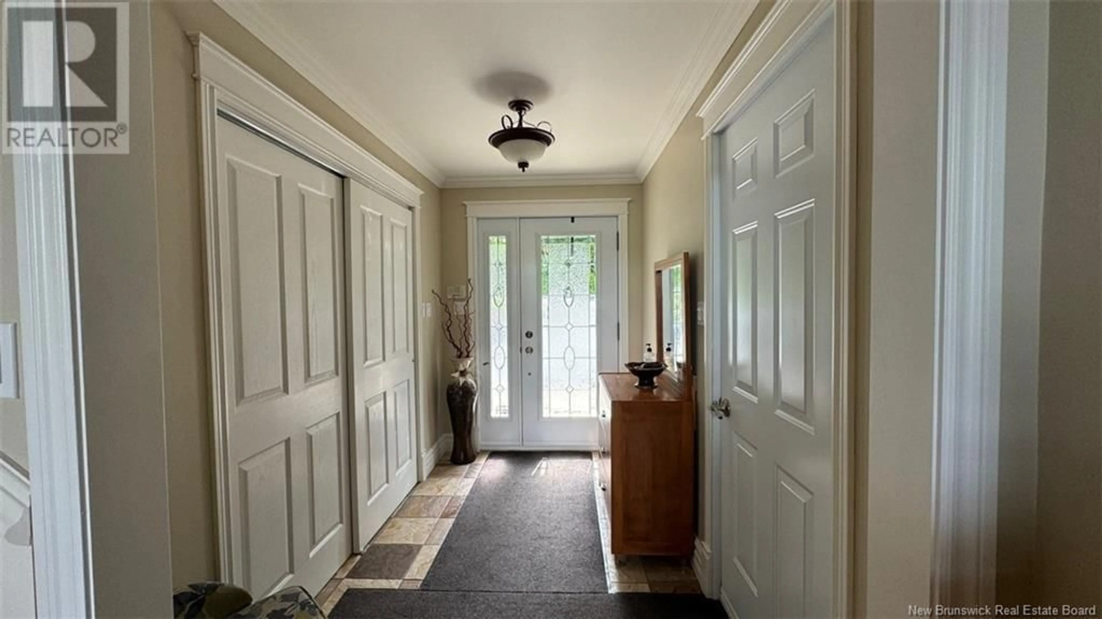 Indoor foyer for 241 BEAULIEU ROAD, Saint-François-de-Madawaska New Brunswick E7A1A2