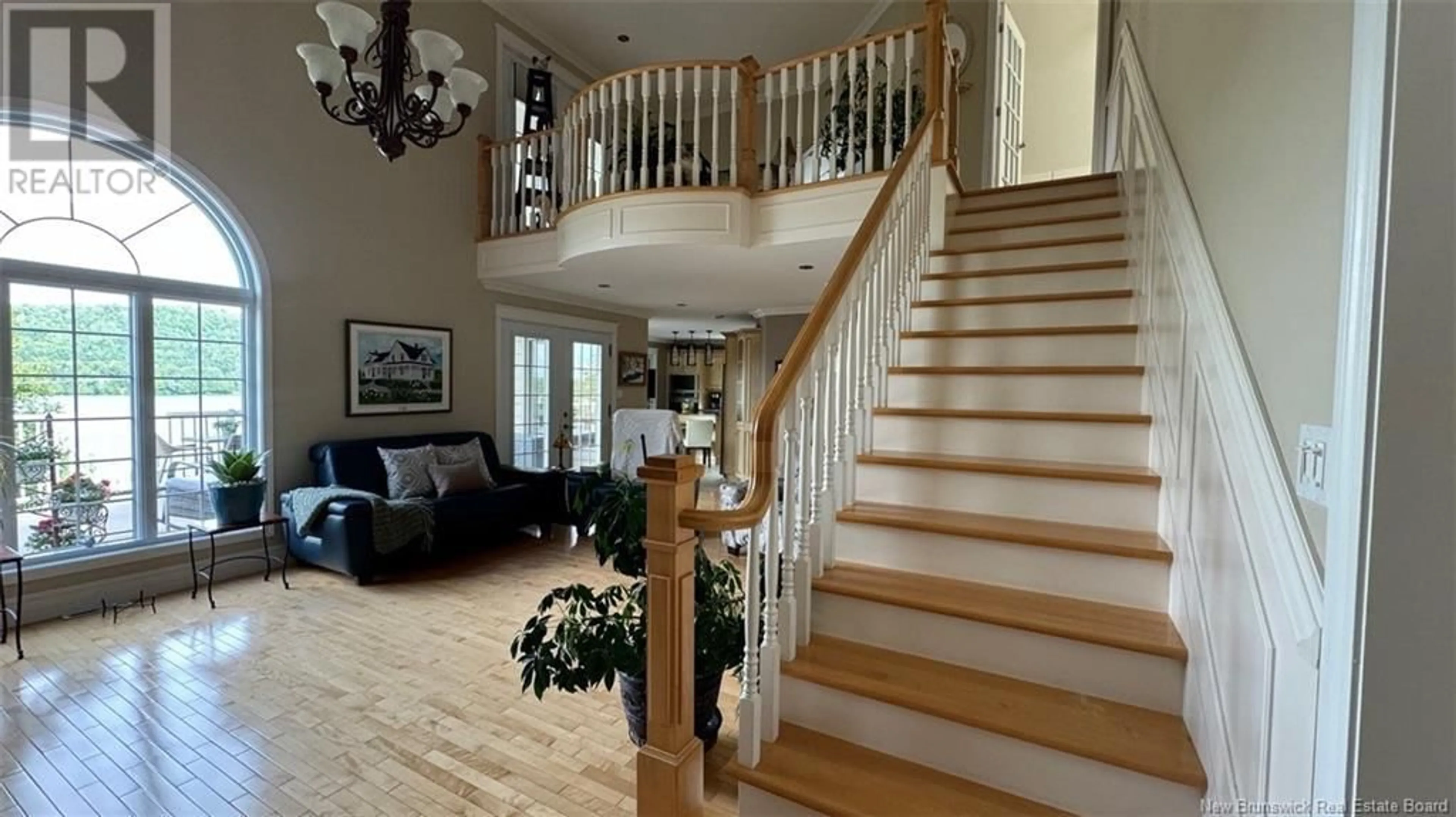 Indoor foyer for 241 Beaulieu Road, Saint-François-de-Madawaska New Brunswick E7A1A2