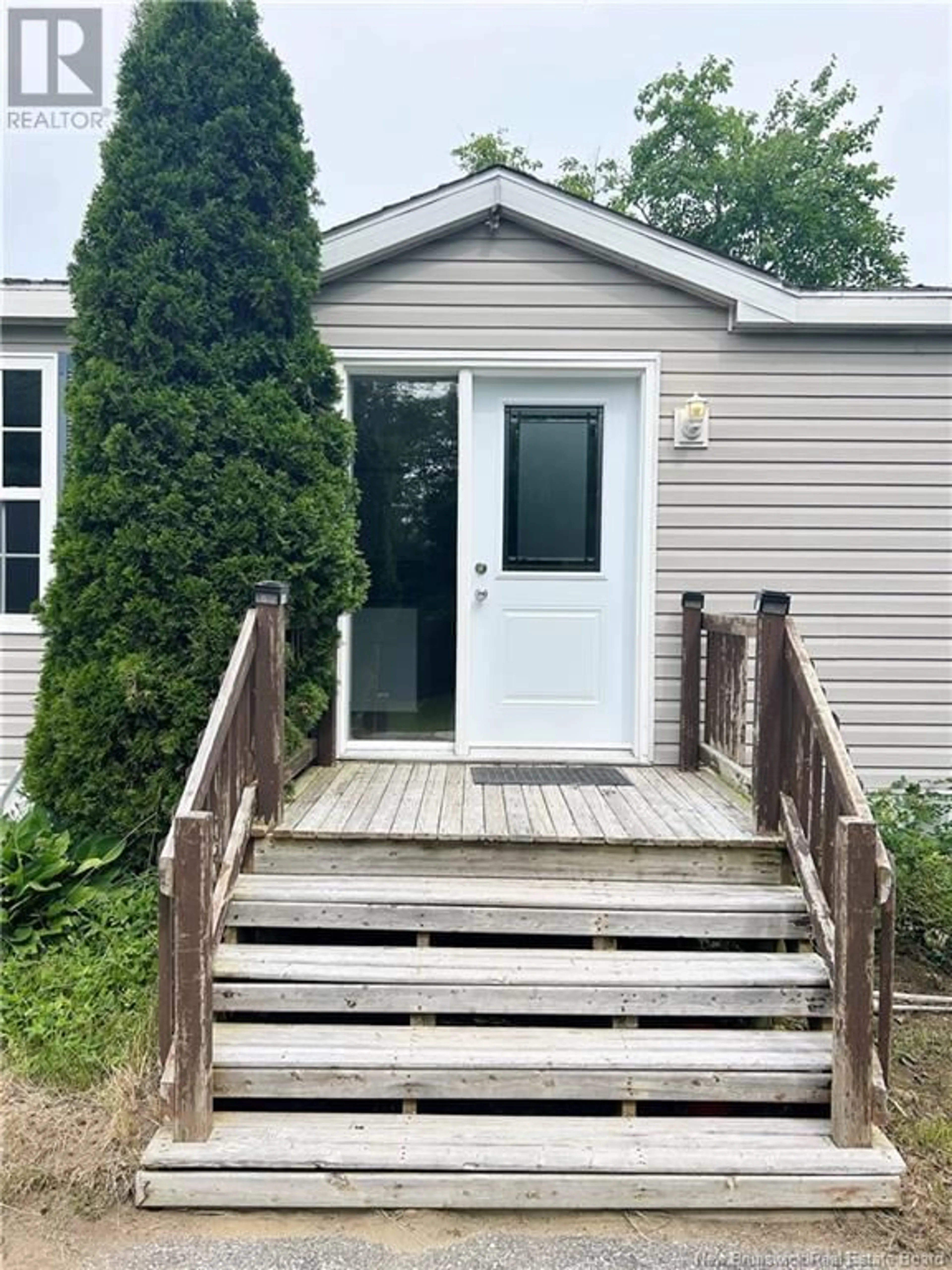 A pic from exterior of the house or condo for 14 Silverwood Drive, Miramichi New Brunswick E1V5Z1