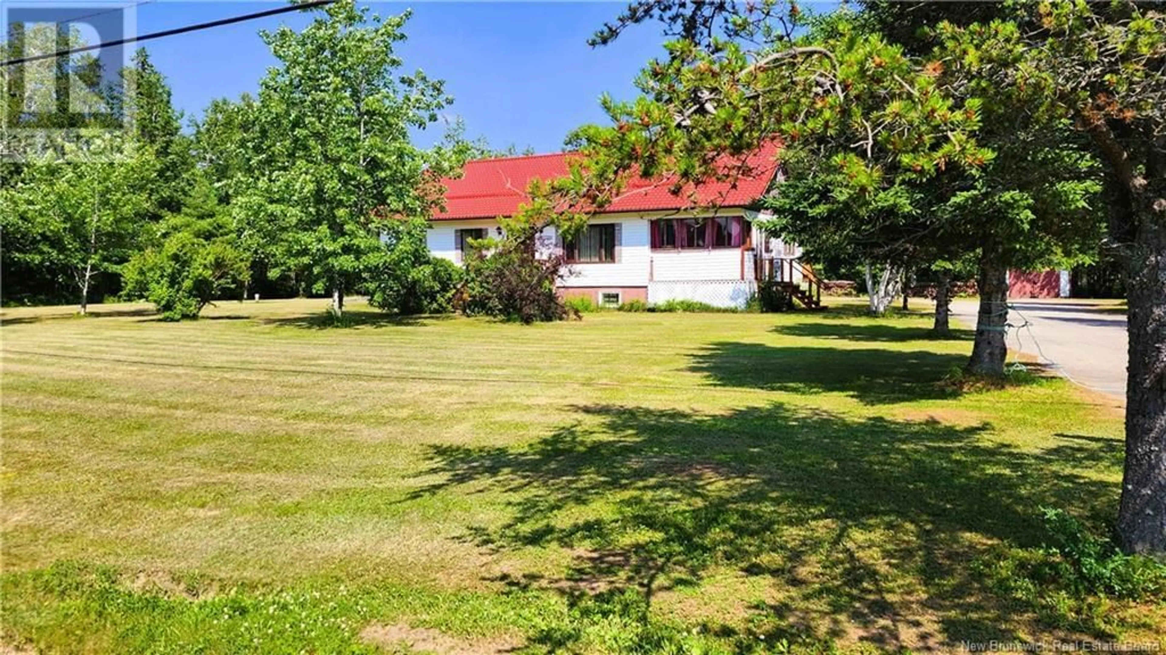 A pic from outside/outdoor area/front of a property/back of a property/a pic from drone, building for 10228 ROUTE 113 ROUTE, Miscou New Brunswick E8T1Y6