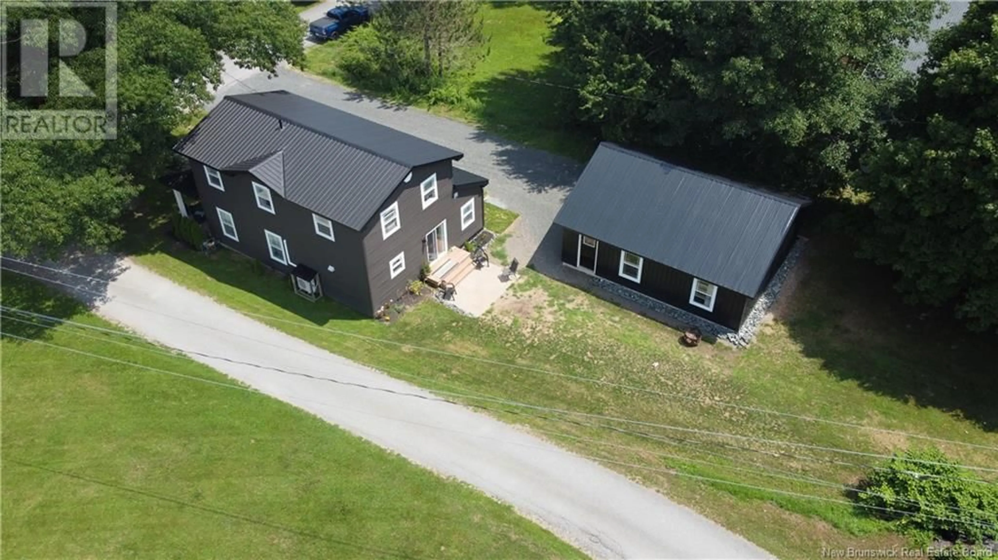 Frontside or backside of a home, cottage for 184 Brunswick Street, St George New Brunswick E5C3S2